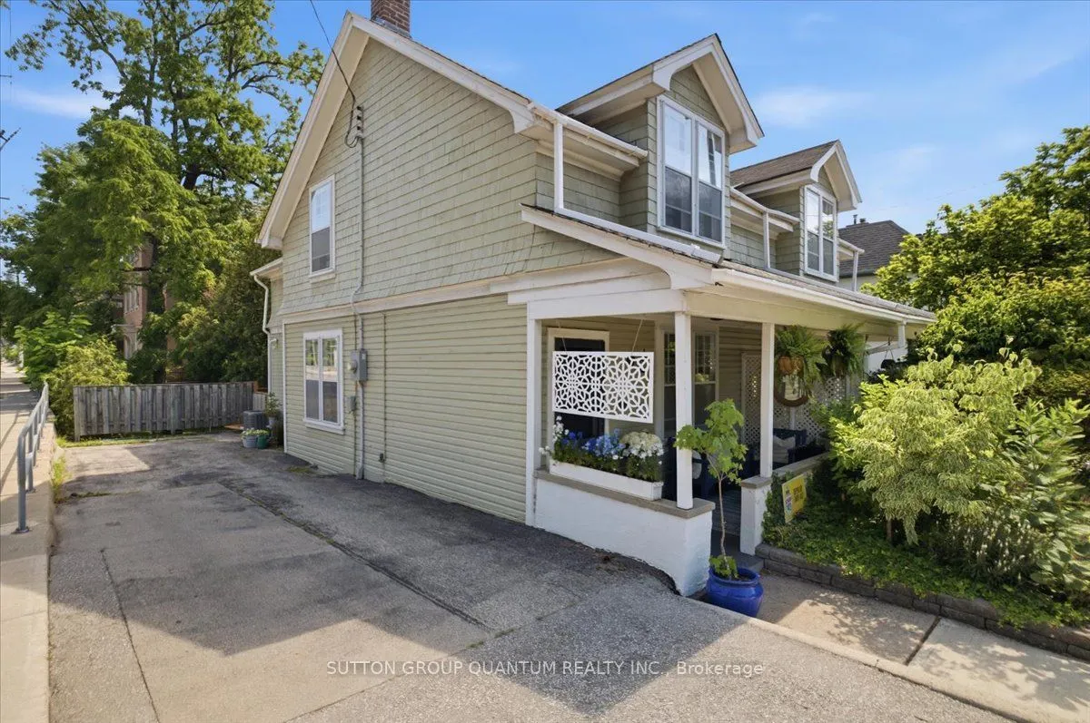 137 Chisholm Street
