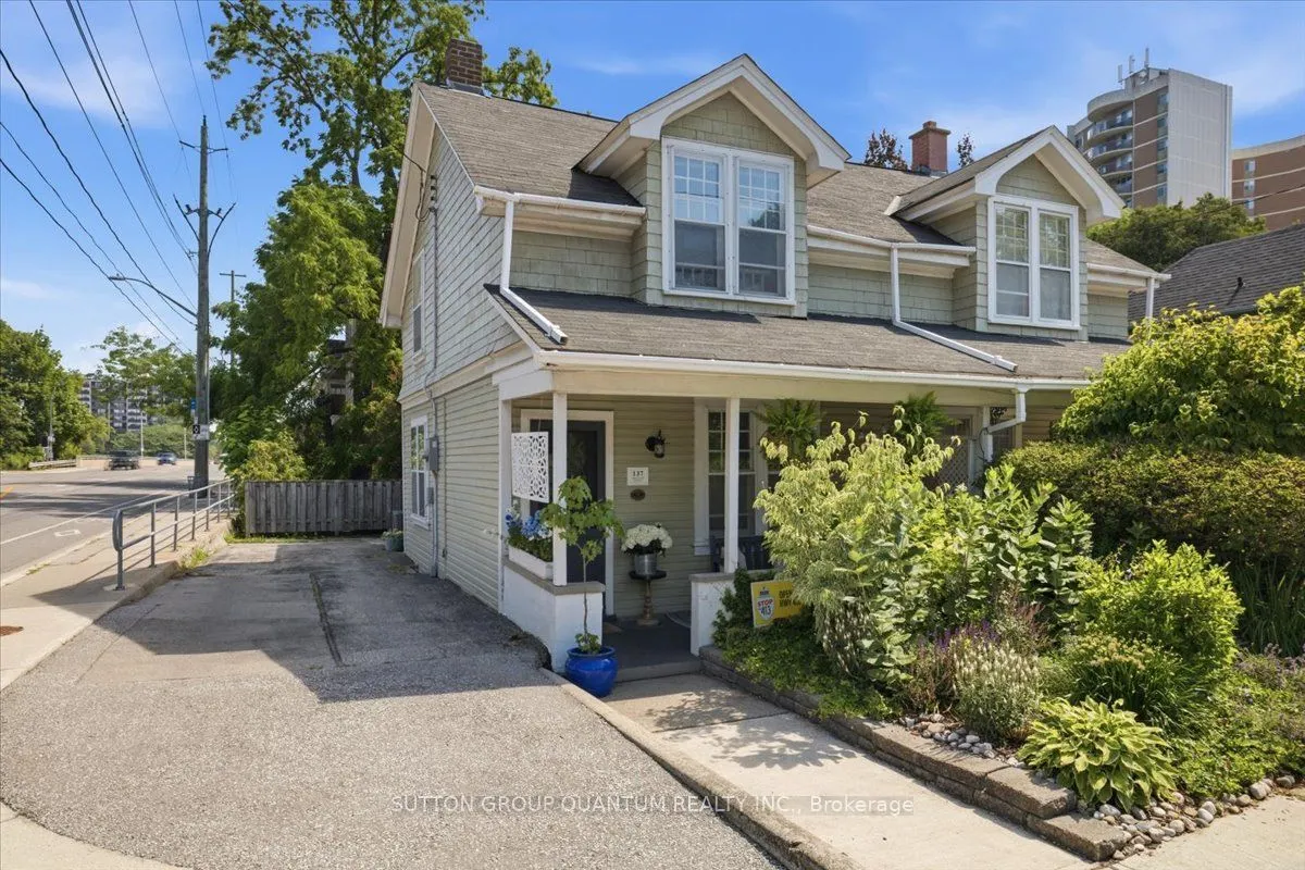 137 Chisholm Street