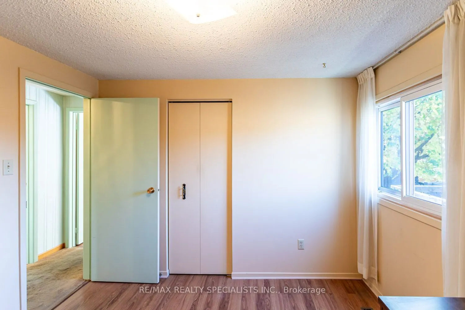 2412 Brasilia Circle