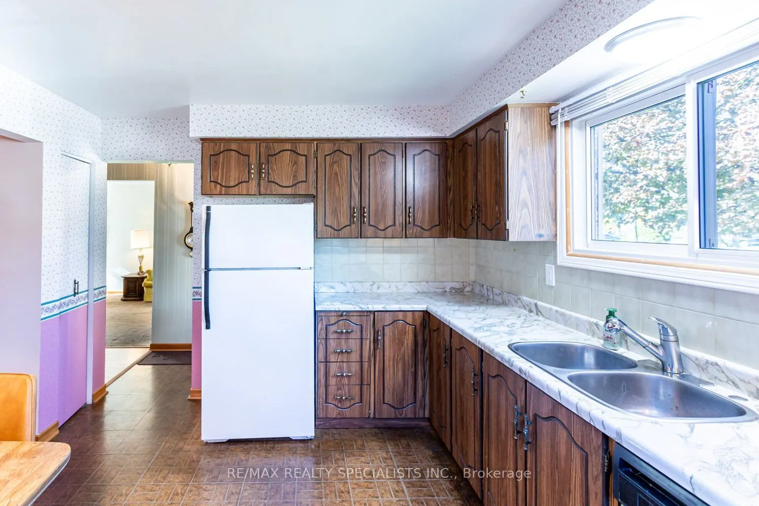 2412 Brasilia Circle