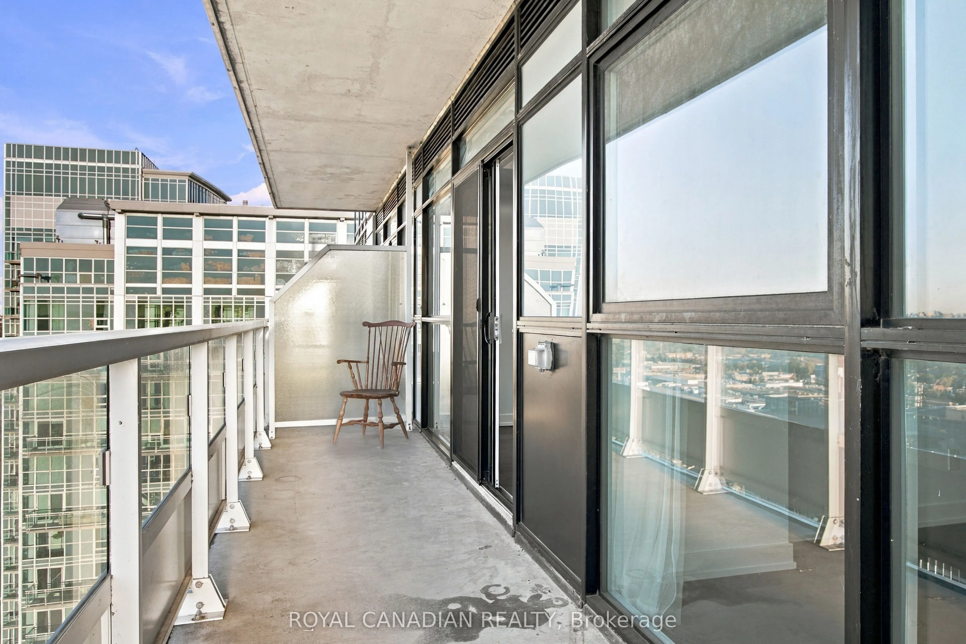251 Manitoba Street #2801