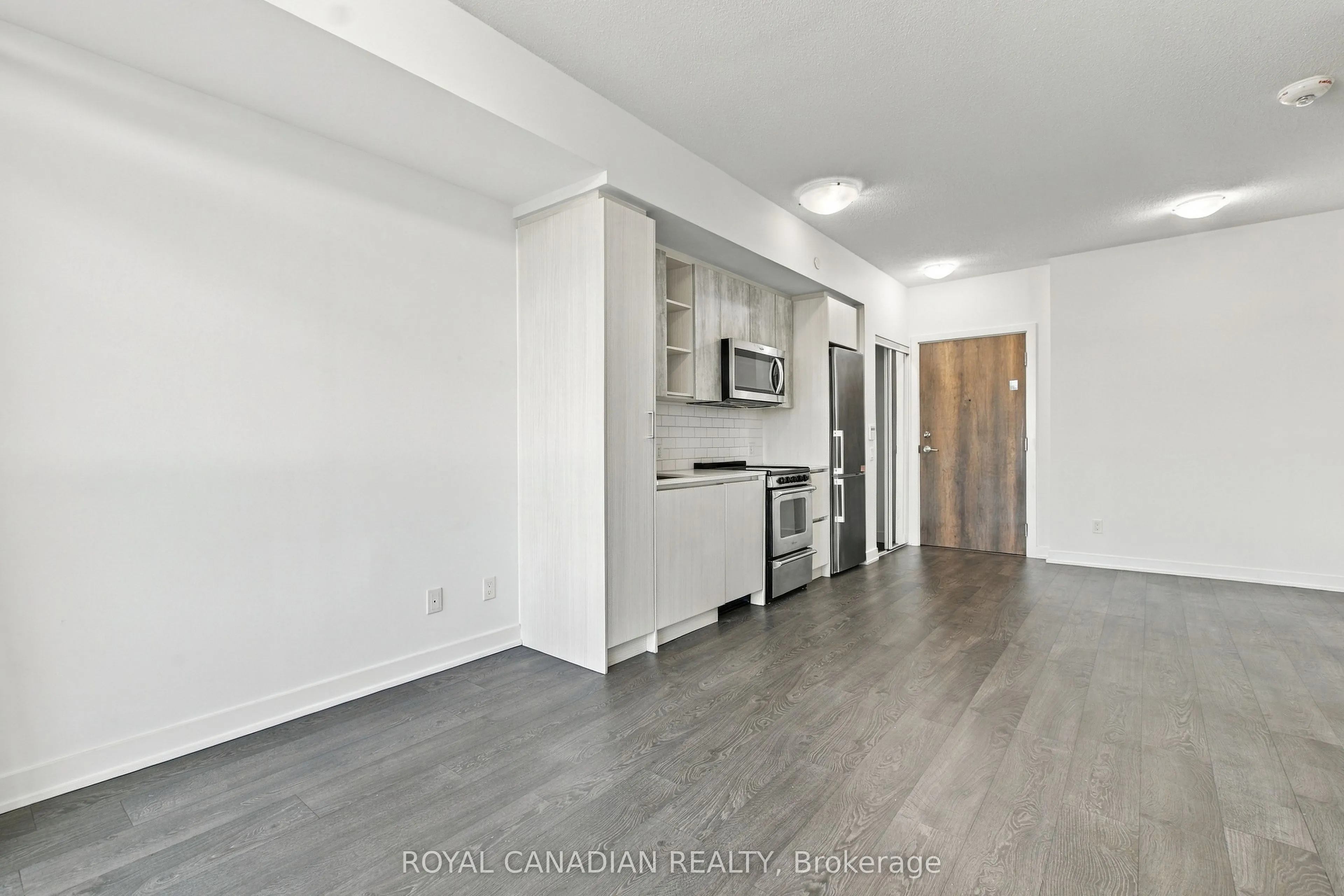 251 Manitoba Street #2801