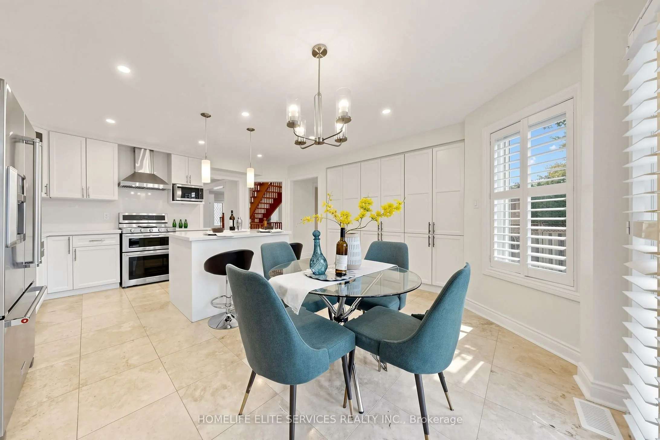 2432 Stoll Drive