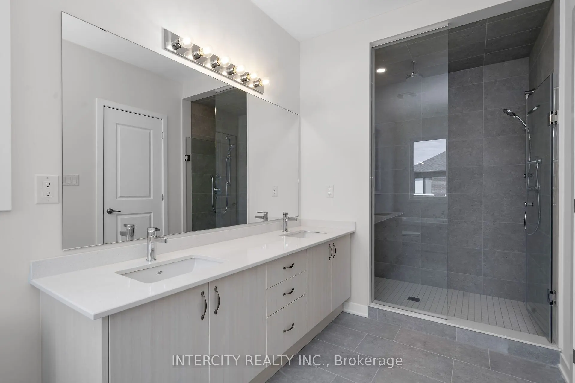 14 George Armstrong Road #22-119