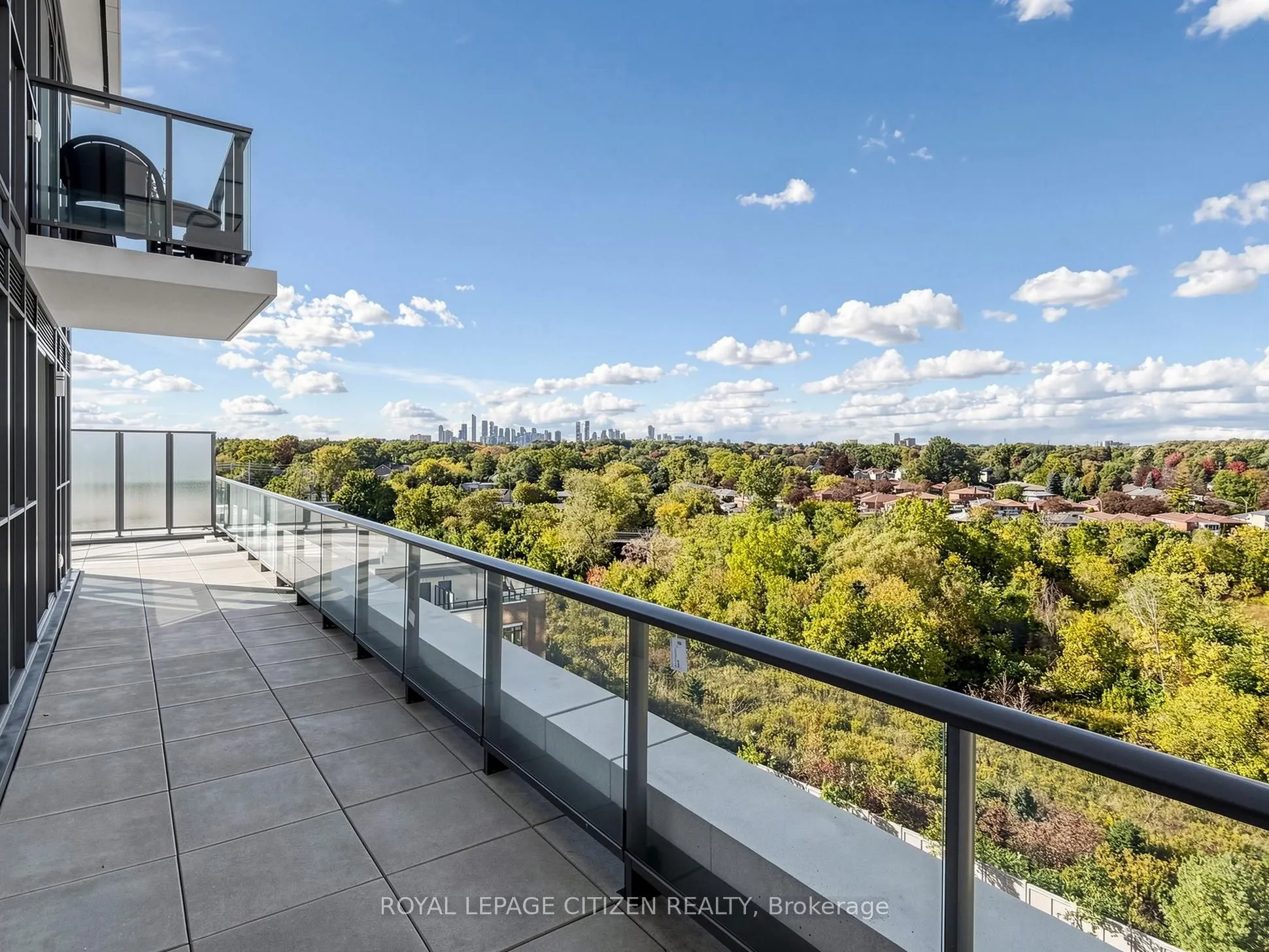 1063 Douglas McCurdy Common #708