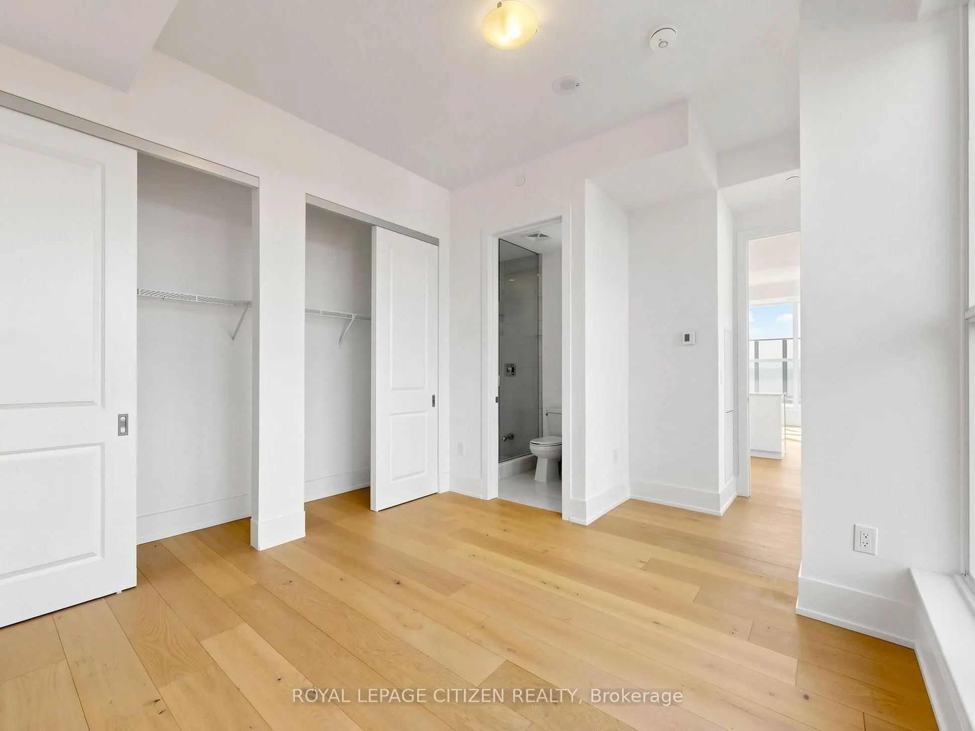 1063 Douglas McCurdy Common #708