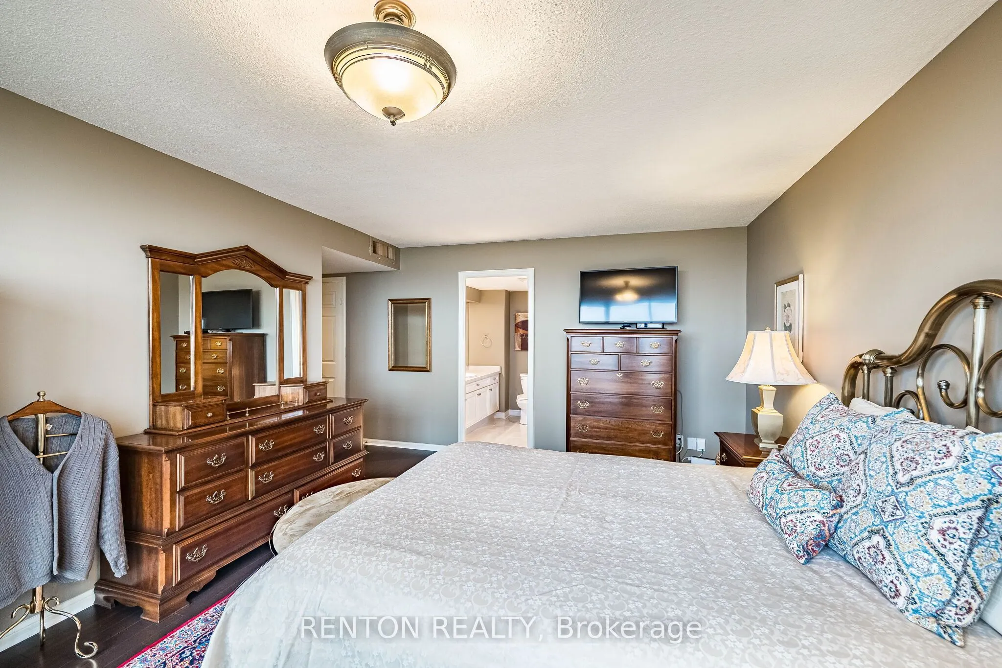 1240 Marlborough Court #710