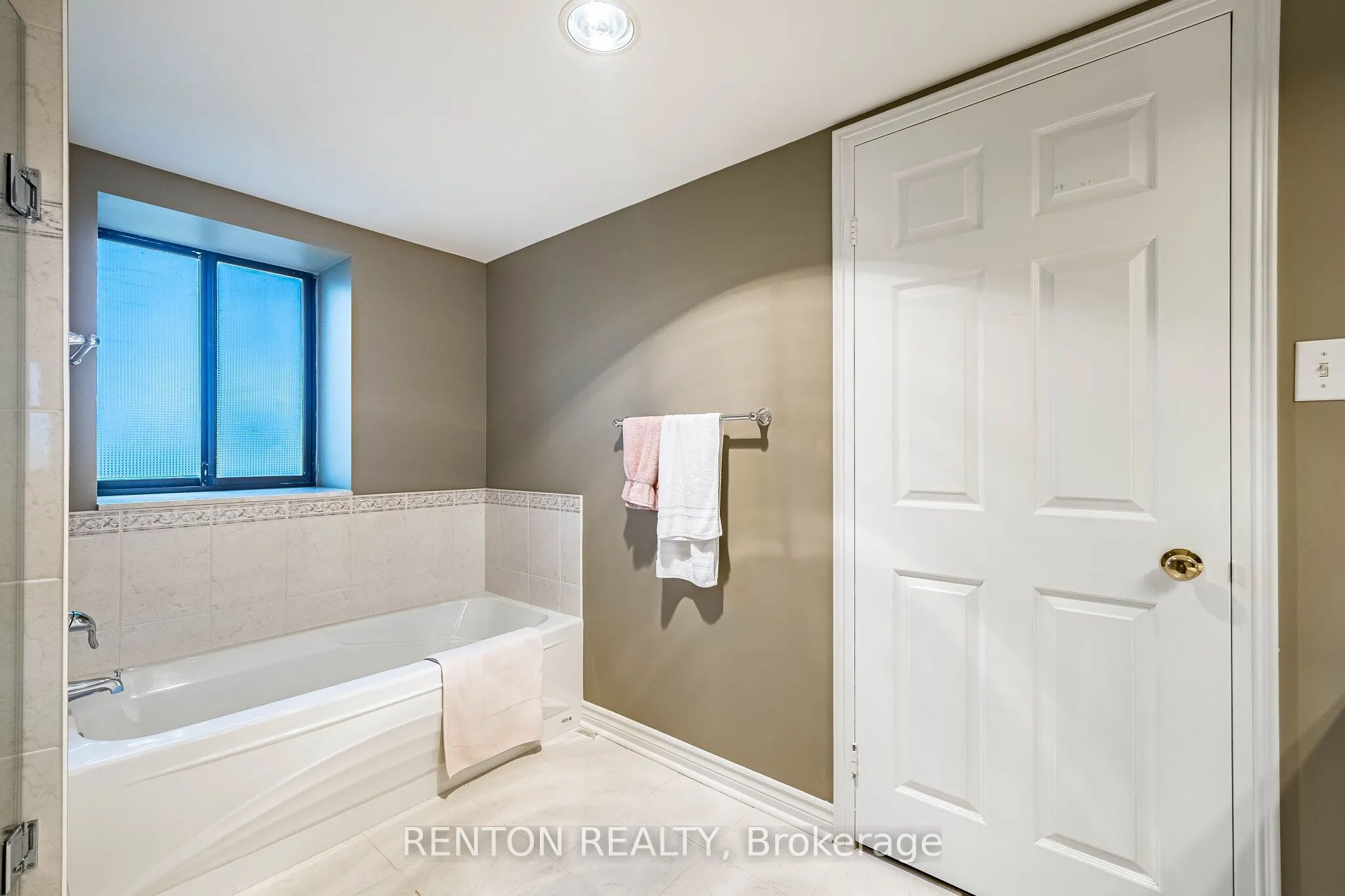 1240 Marlborough Court #710