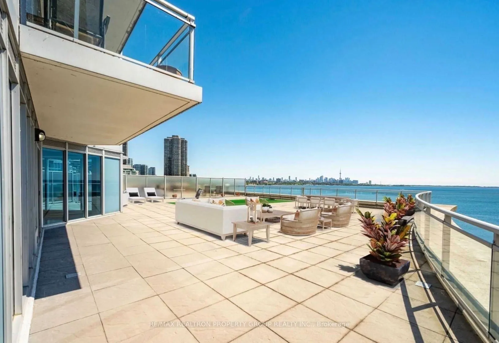 58 Marine Parade Drive #512
