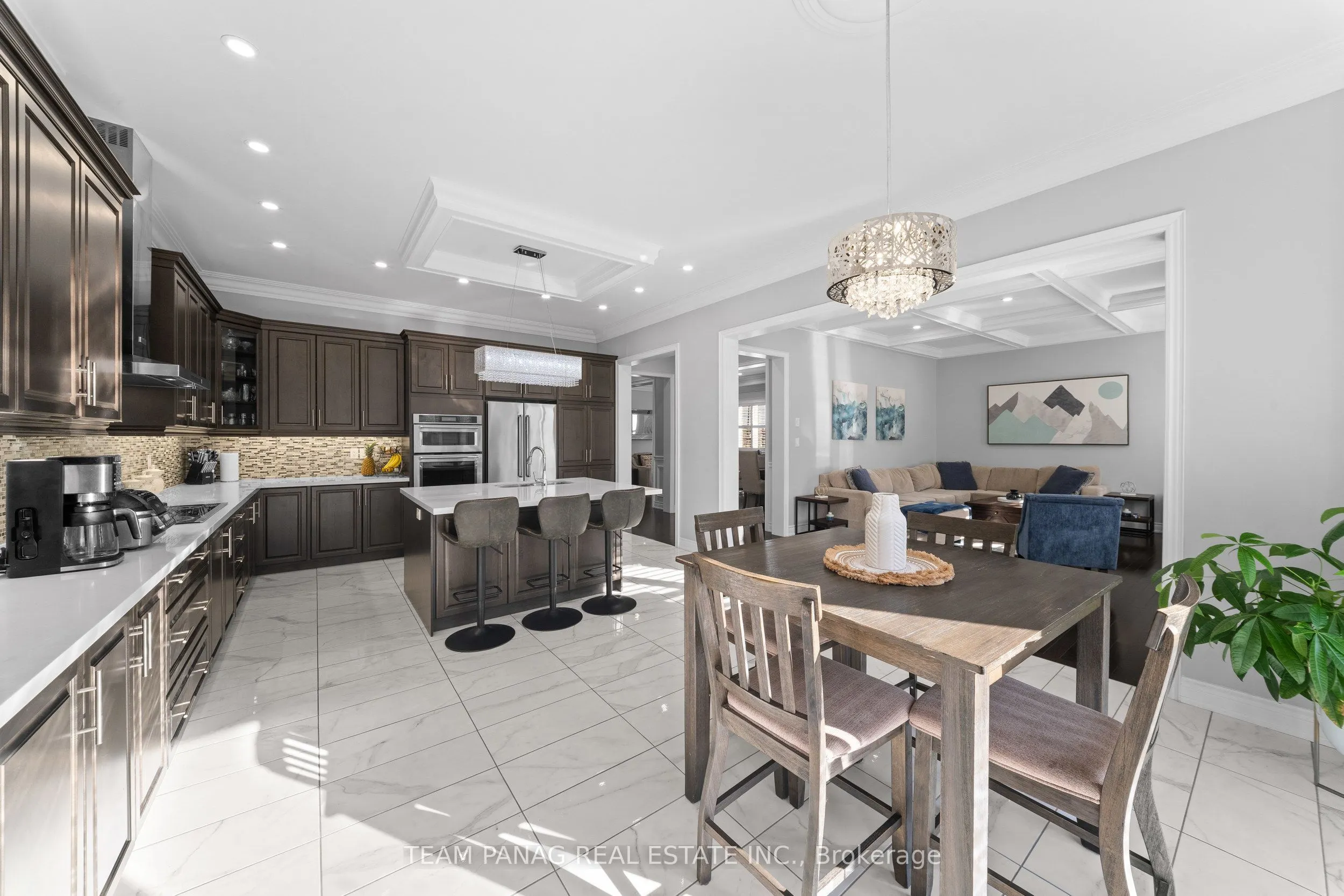 71 Squire Ellis Drive