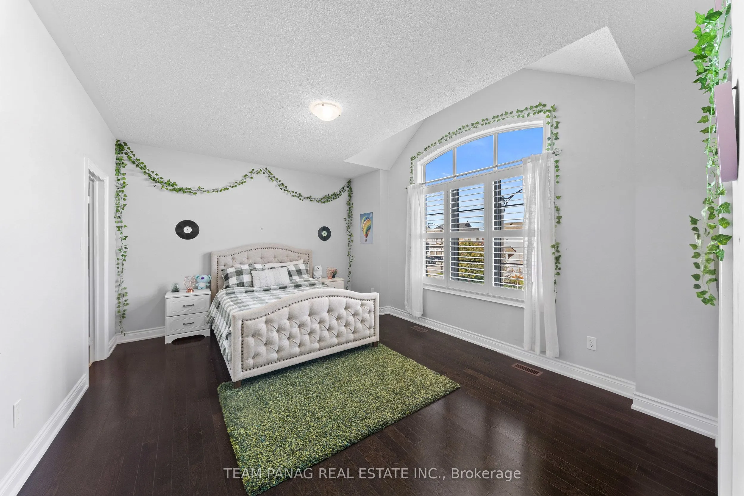 71 Squire Ellis Drive