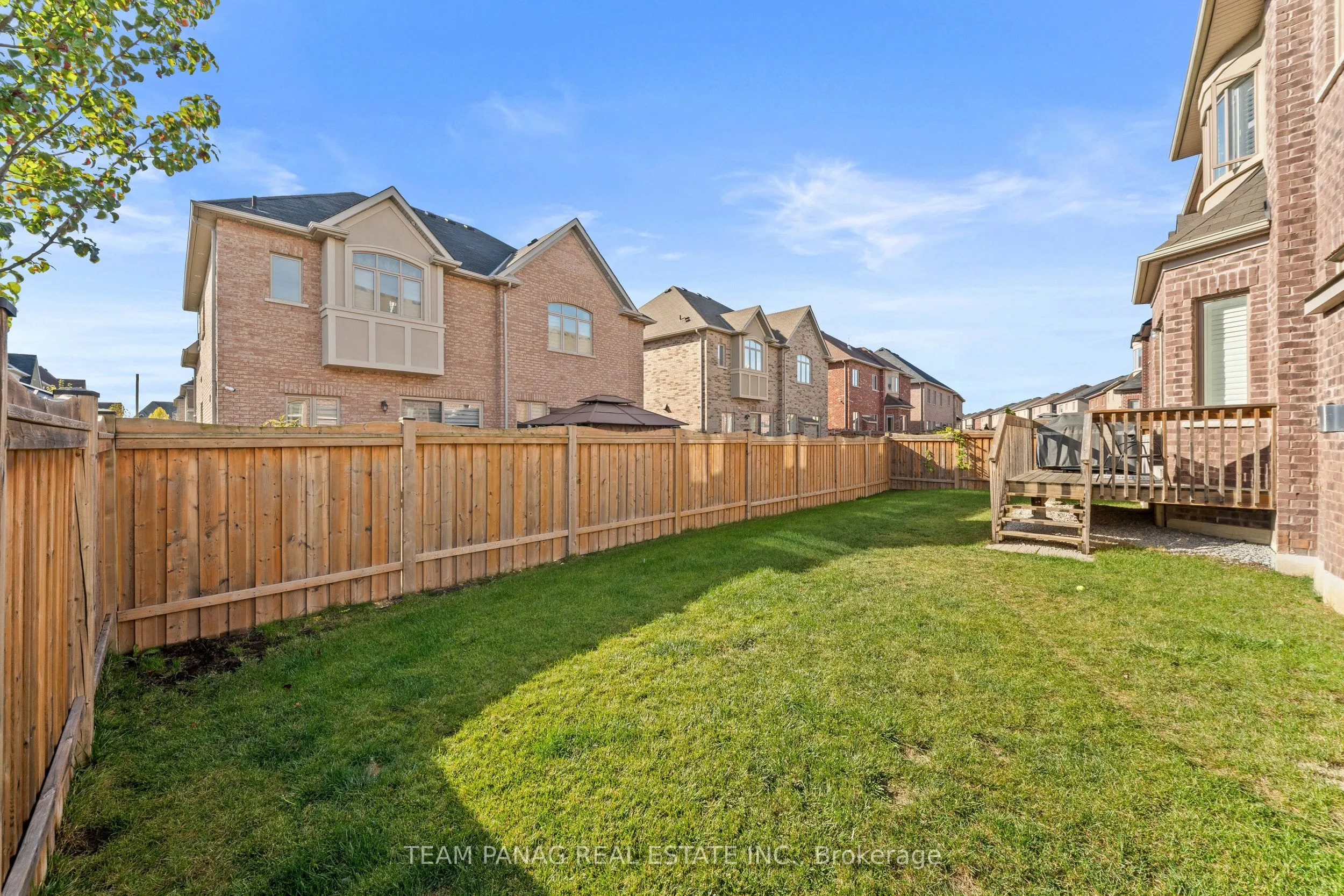 71 Squire Ellis Drive