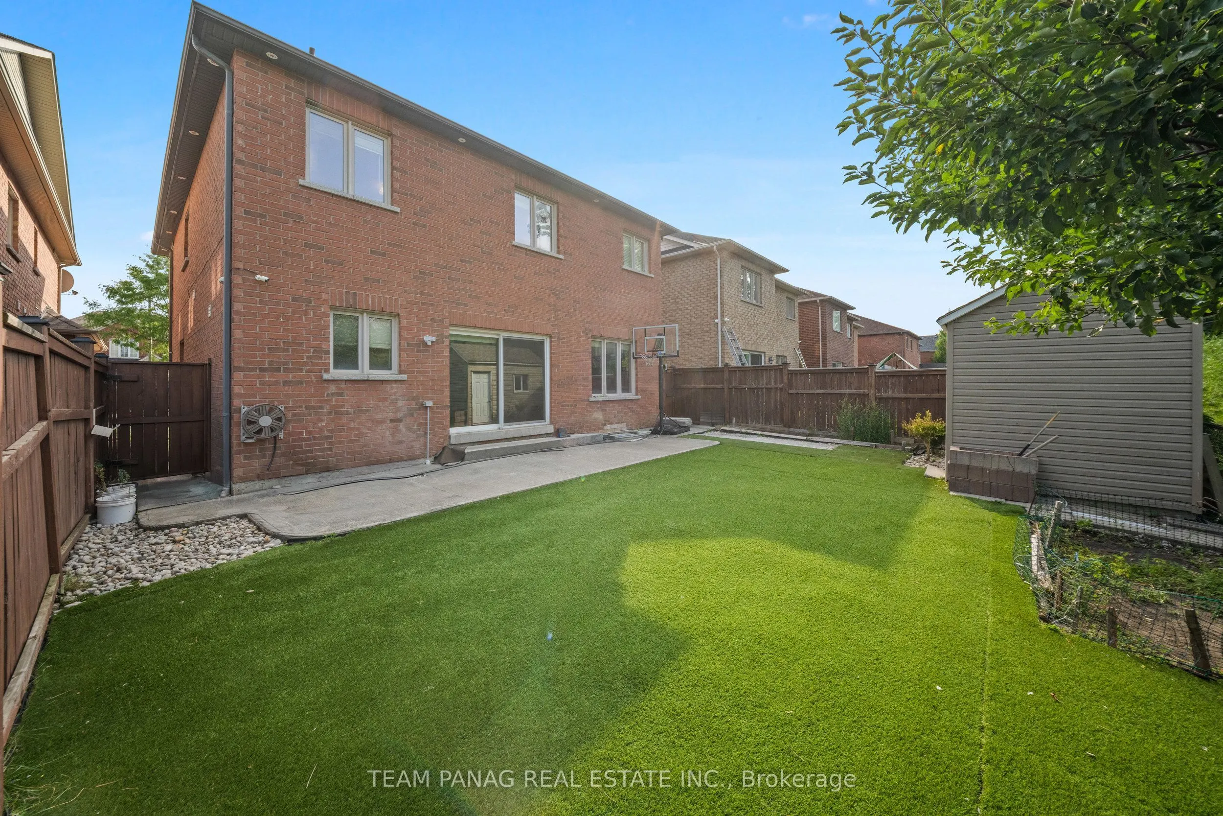 47 Sorbonne Drive