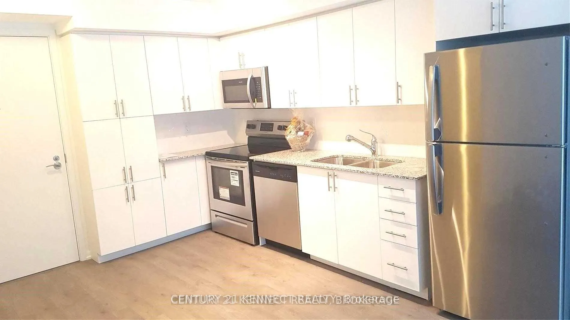 3091 Dufferin Street #512