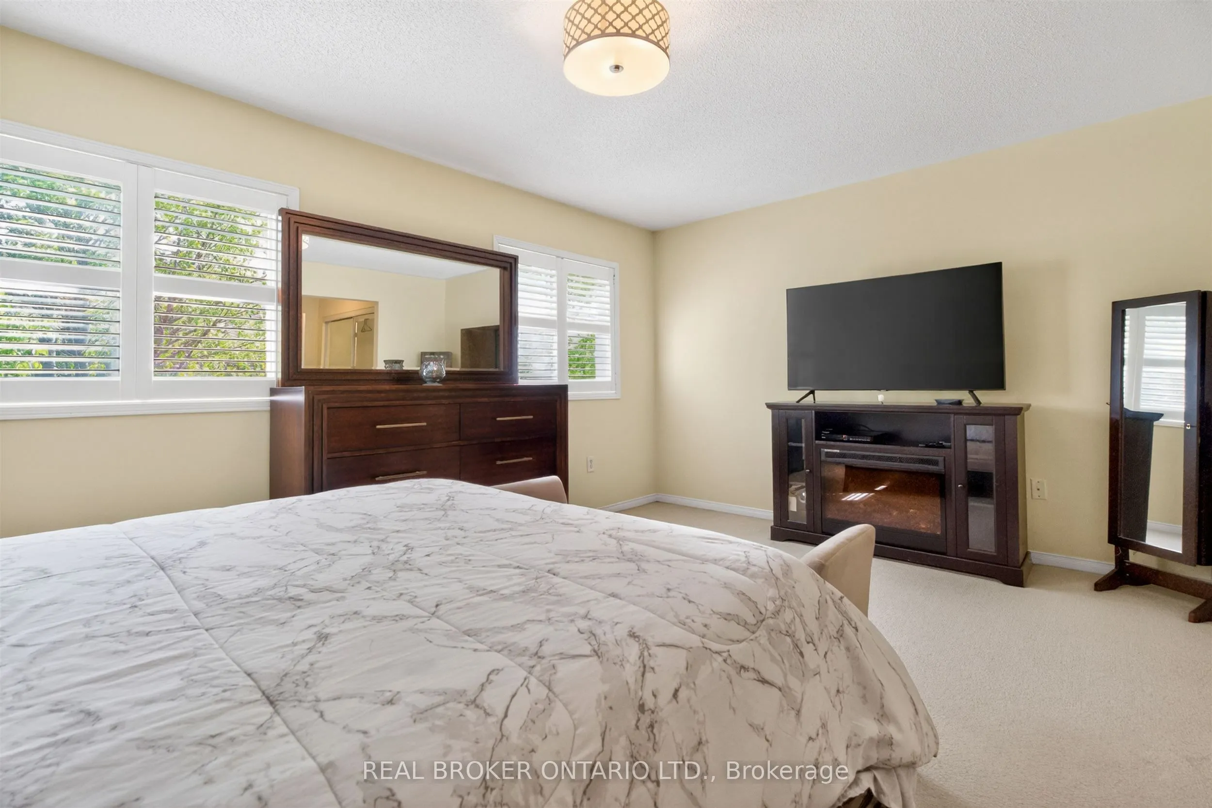 86 Joymar Drive #102