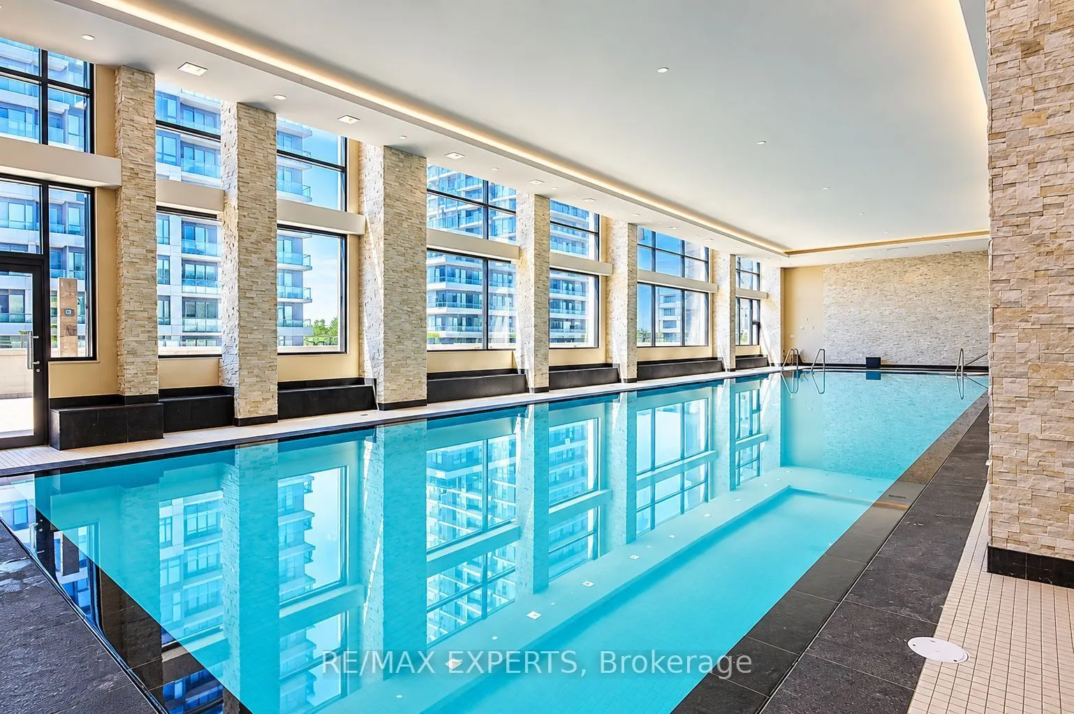 2200 Lakeshore Boulevard W #2802