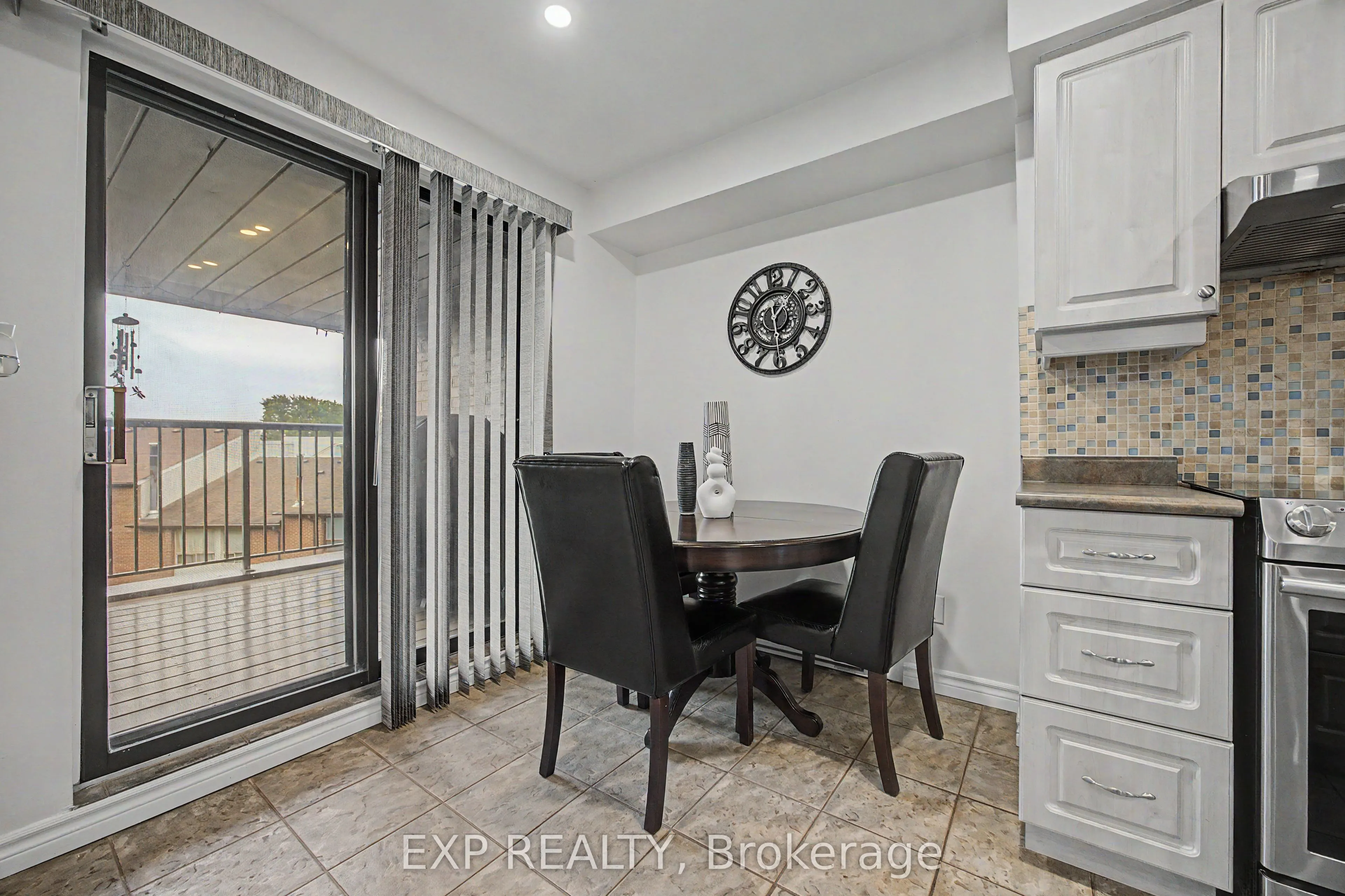 1000 Cedarglen Gate #501