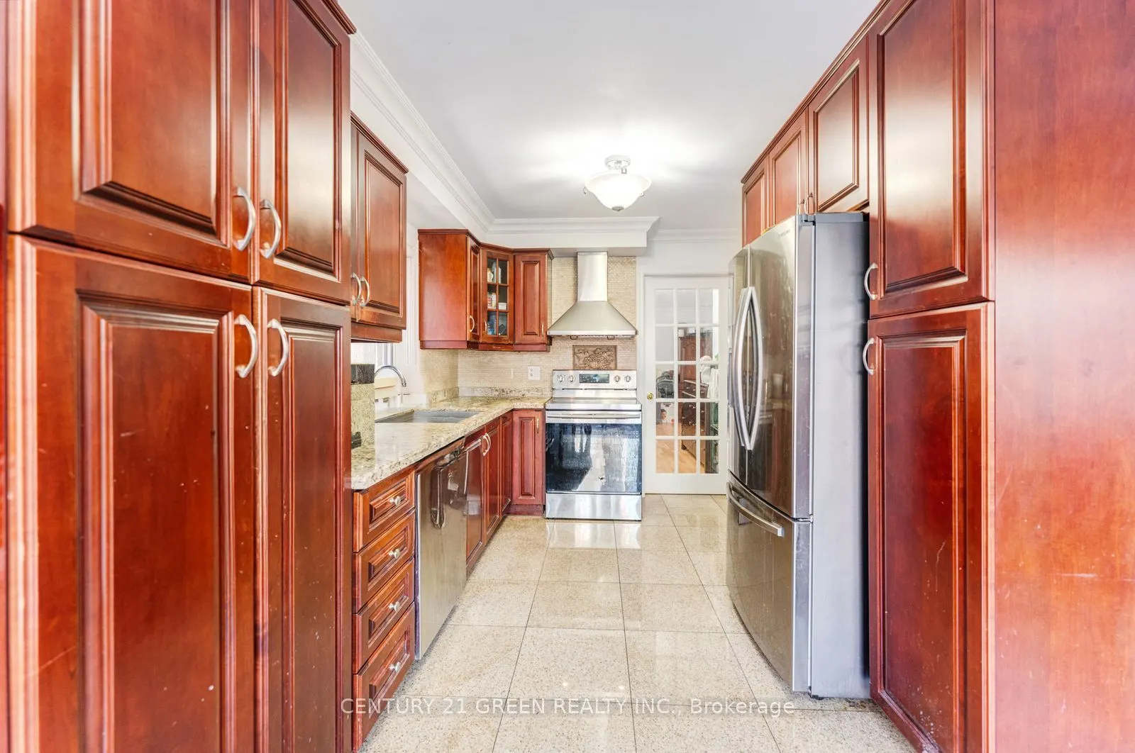 215 Kingknoll Drive