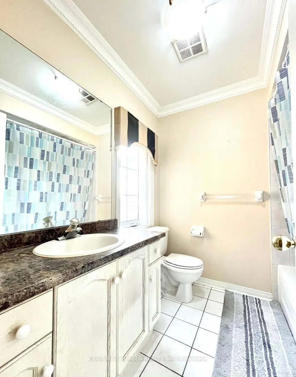 215 Kingknoll Drive