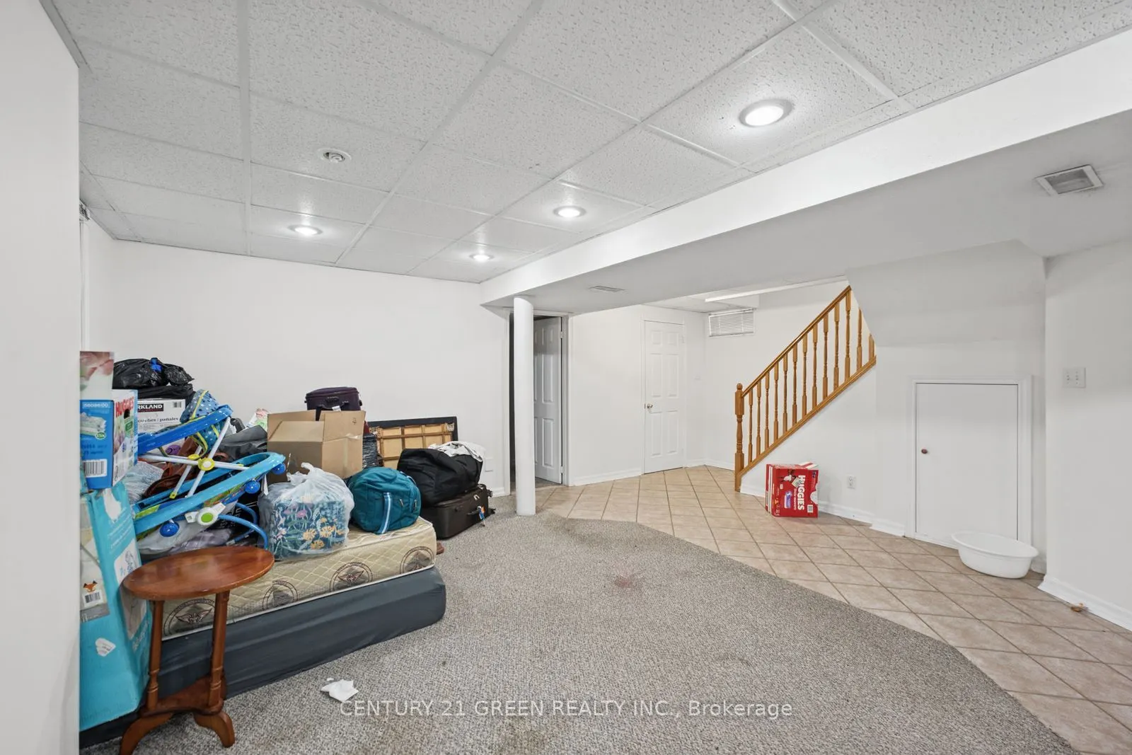 215 Kingknoll Drive