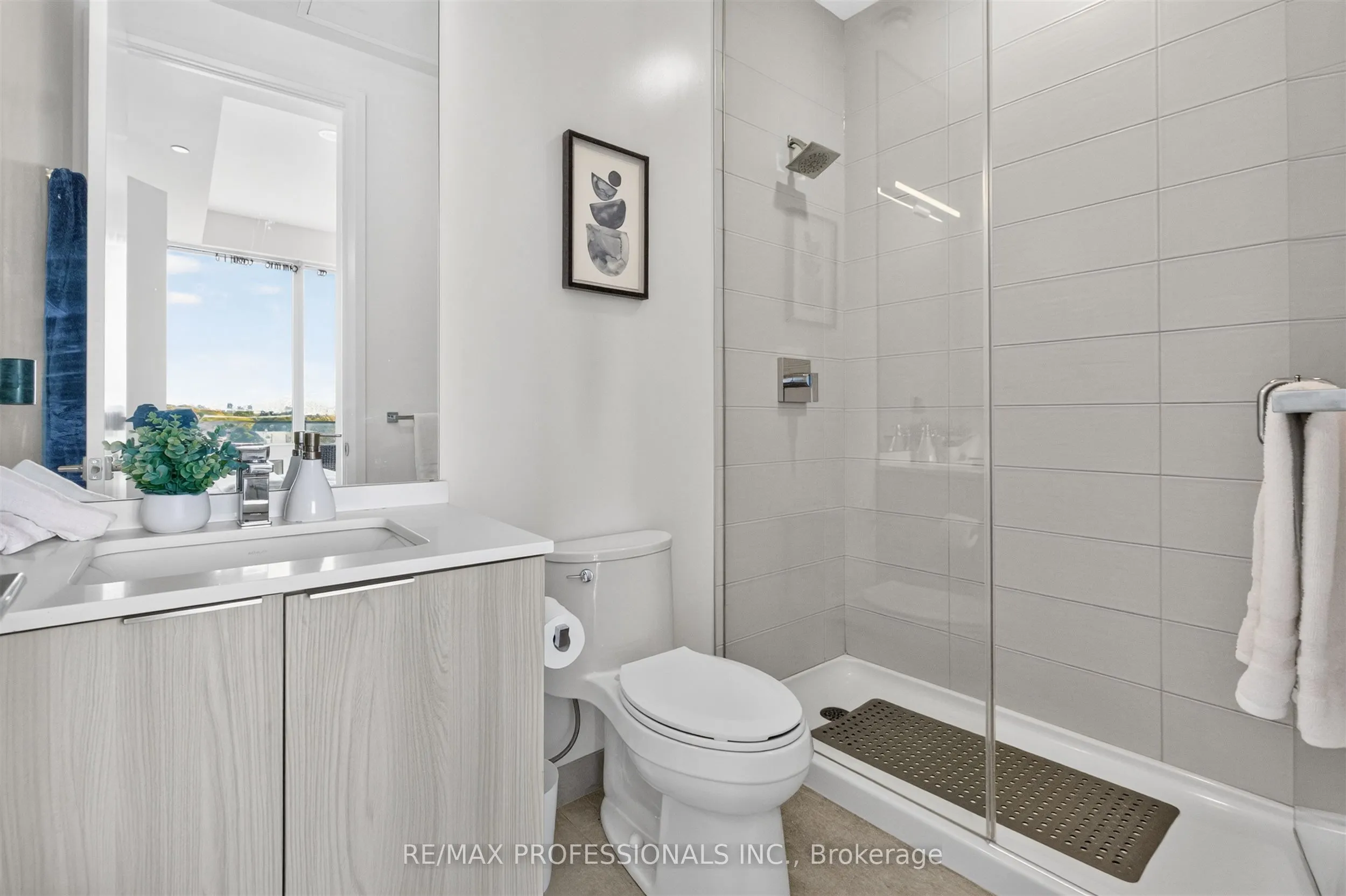 4208 Dundas Street W #609
