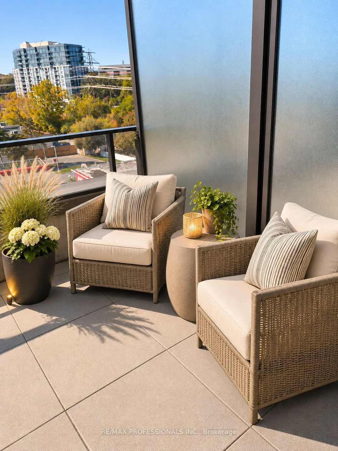 4208 Dundas Street W #609