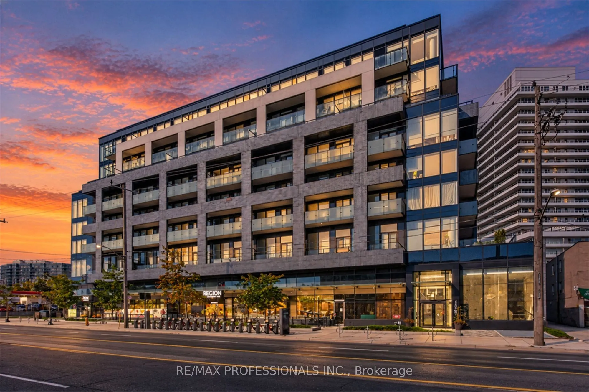 4208 Dundas Street W #609