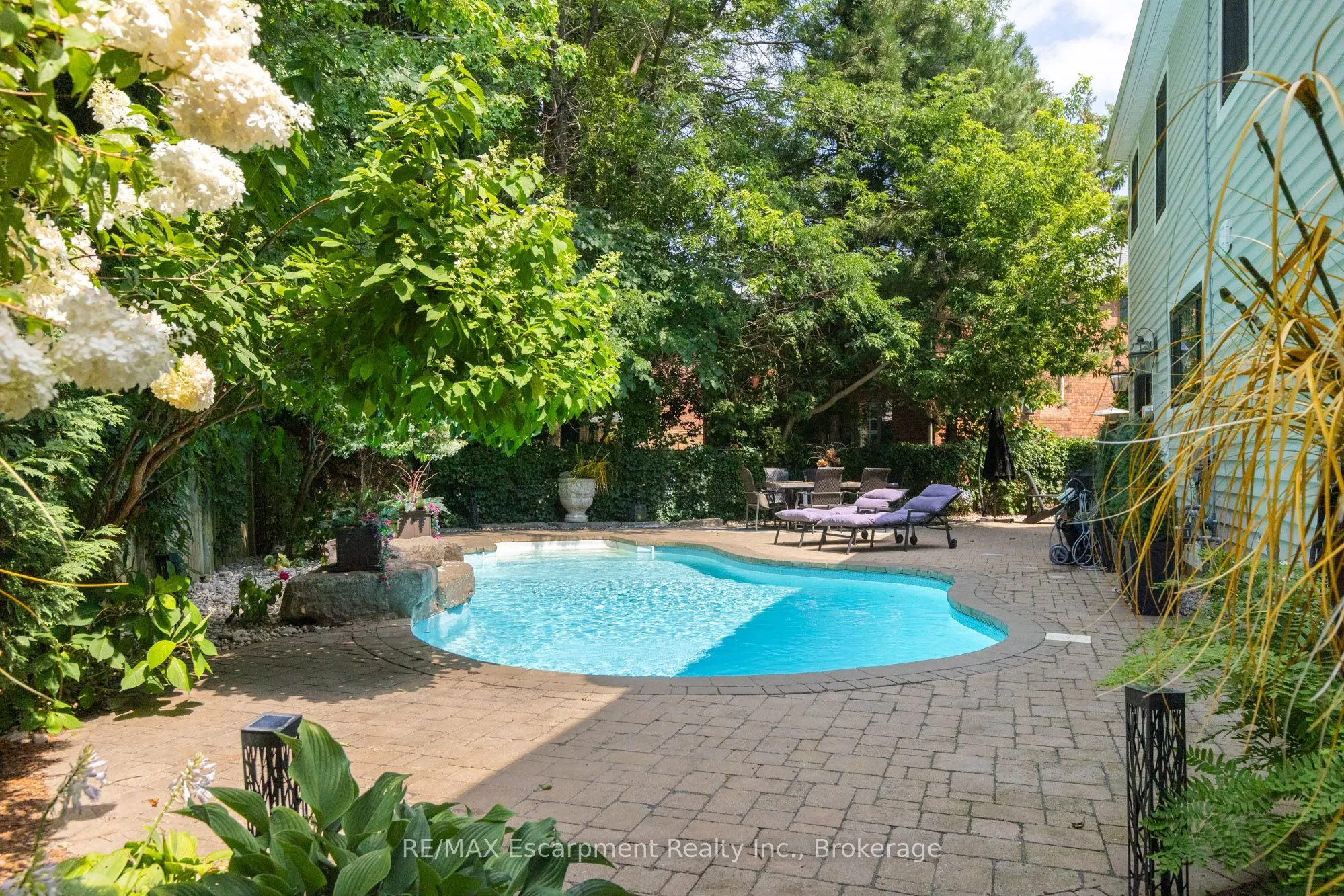 105 WHITTINGTON Place
