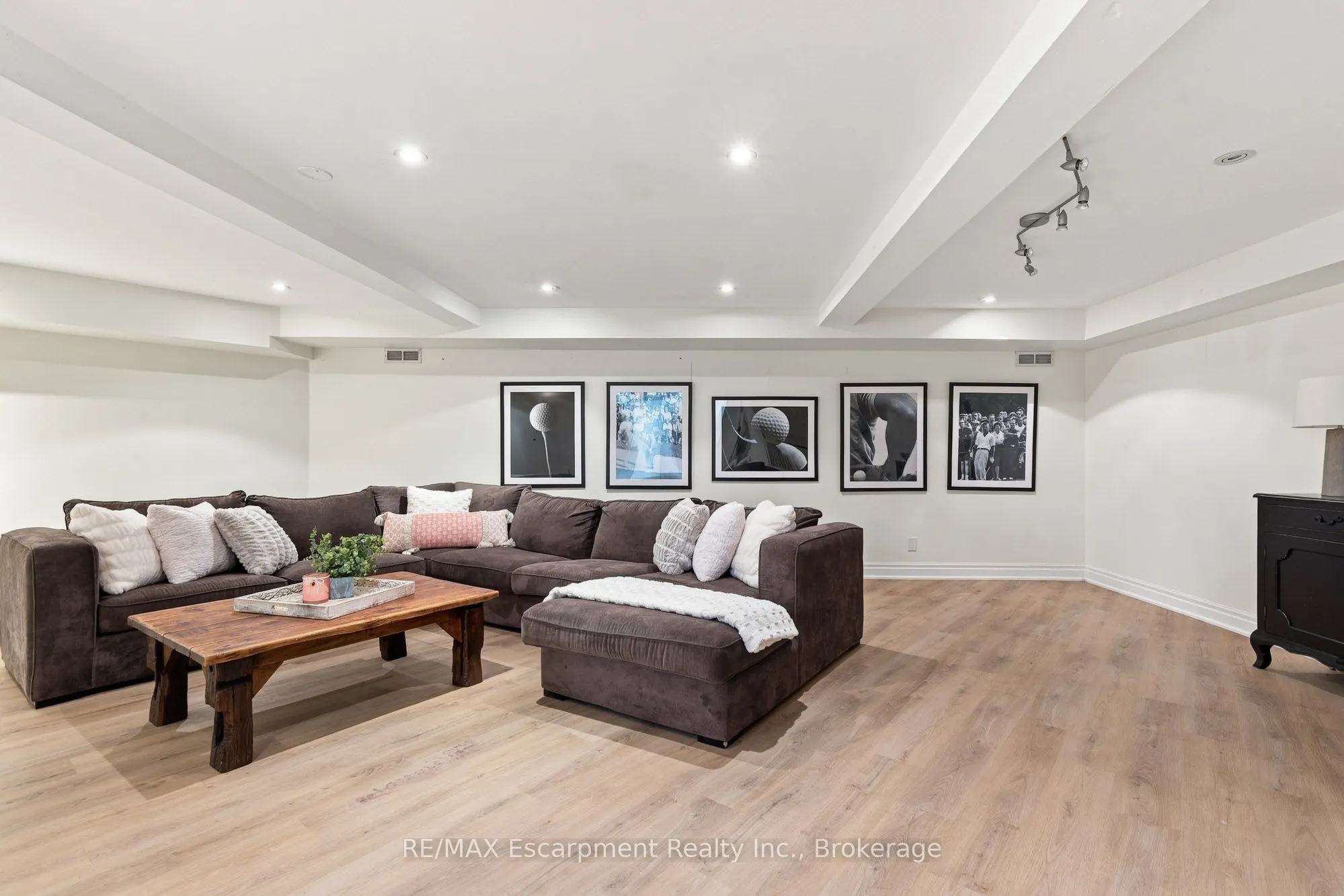 105 WHITTINGTON Place
