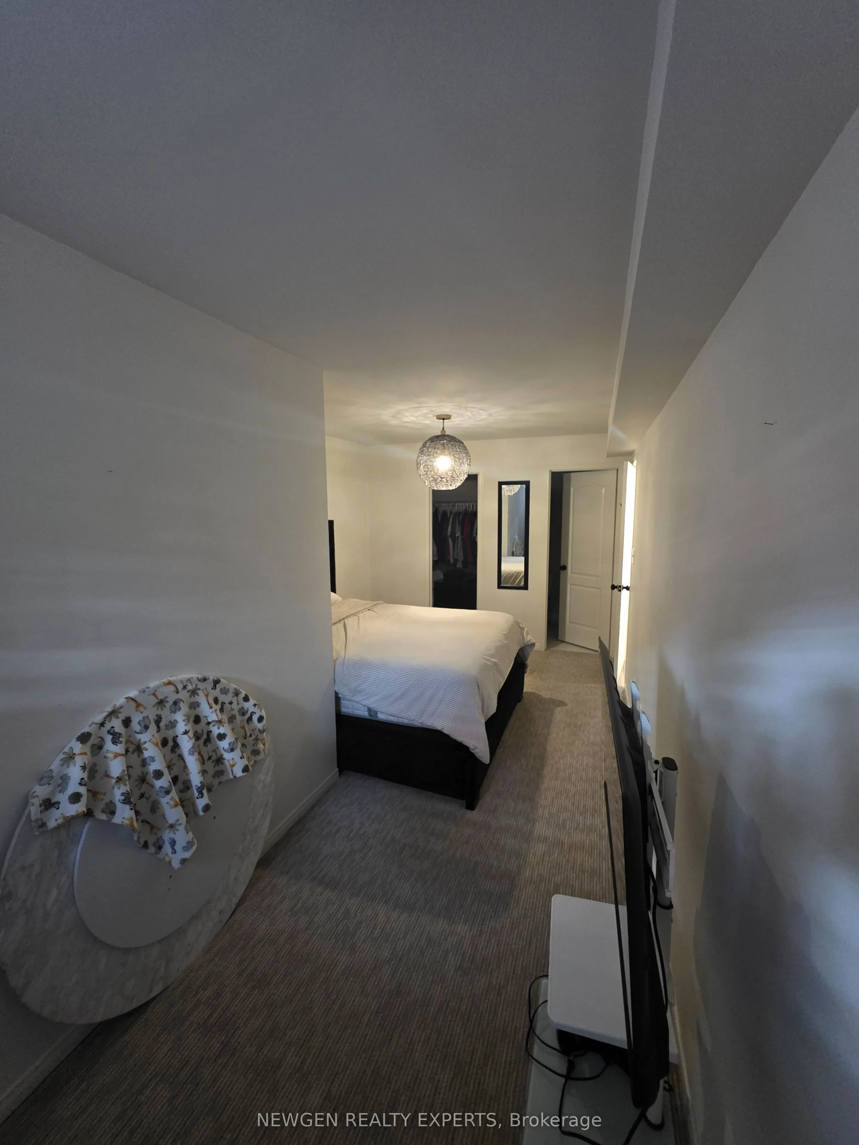 2468 Post Road #28