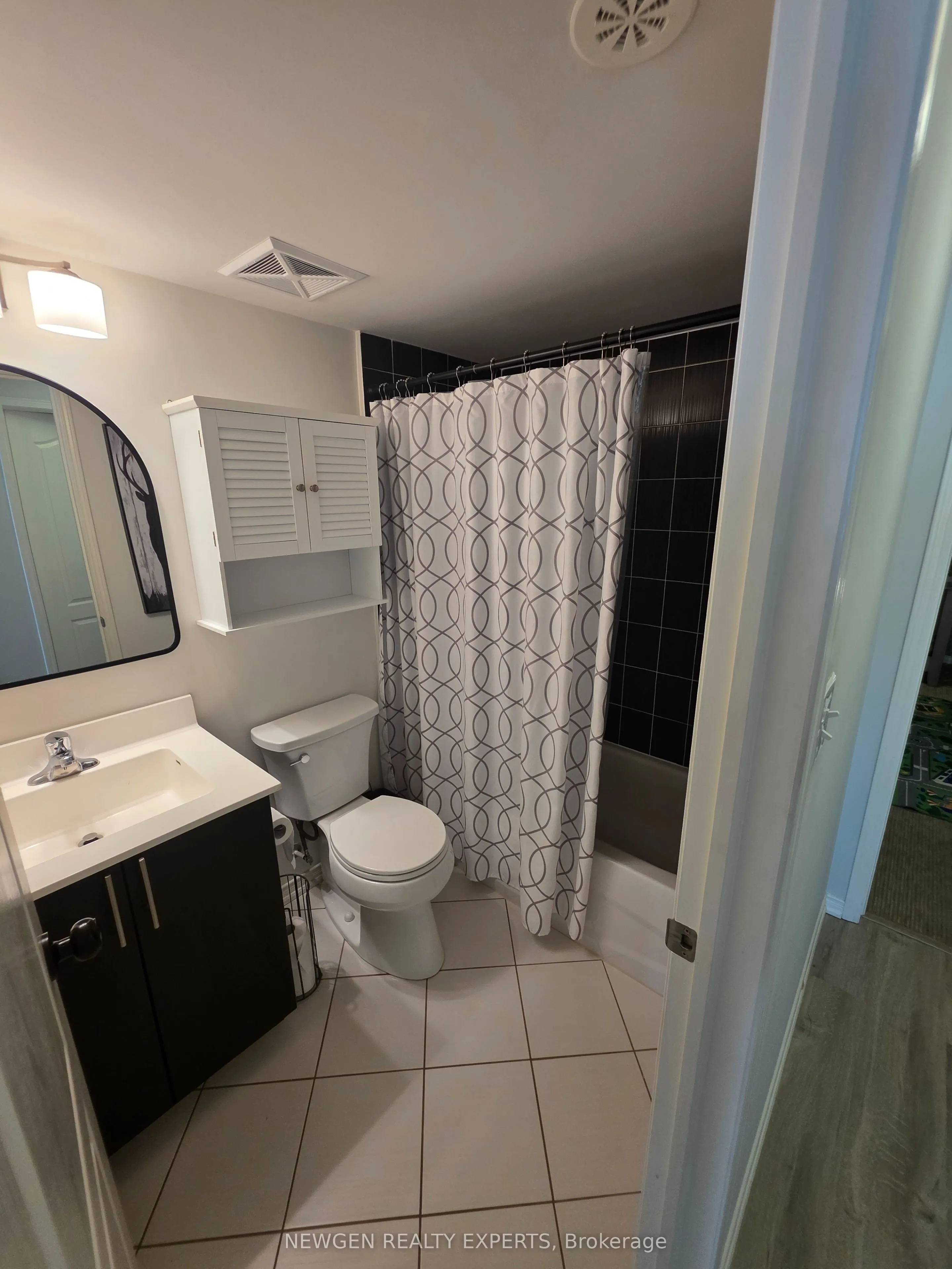 2468 Post Road #28