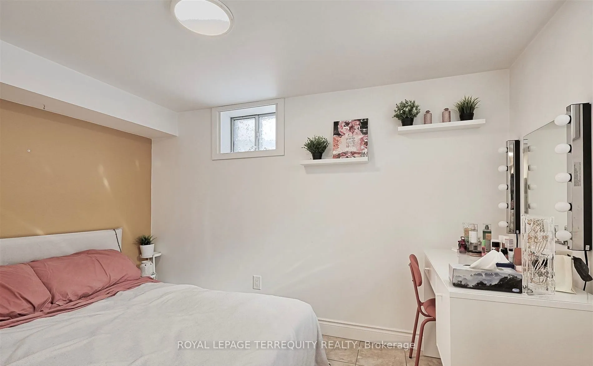 471 Gilbert Avenue #Lower