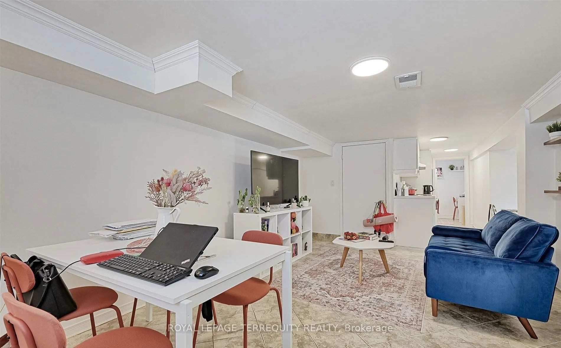 471 Gilbert Avenue #Lower