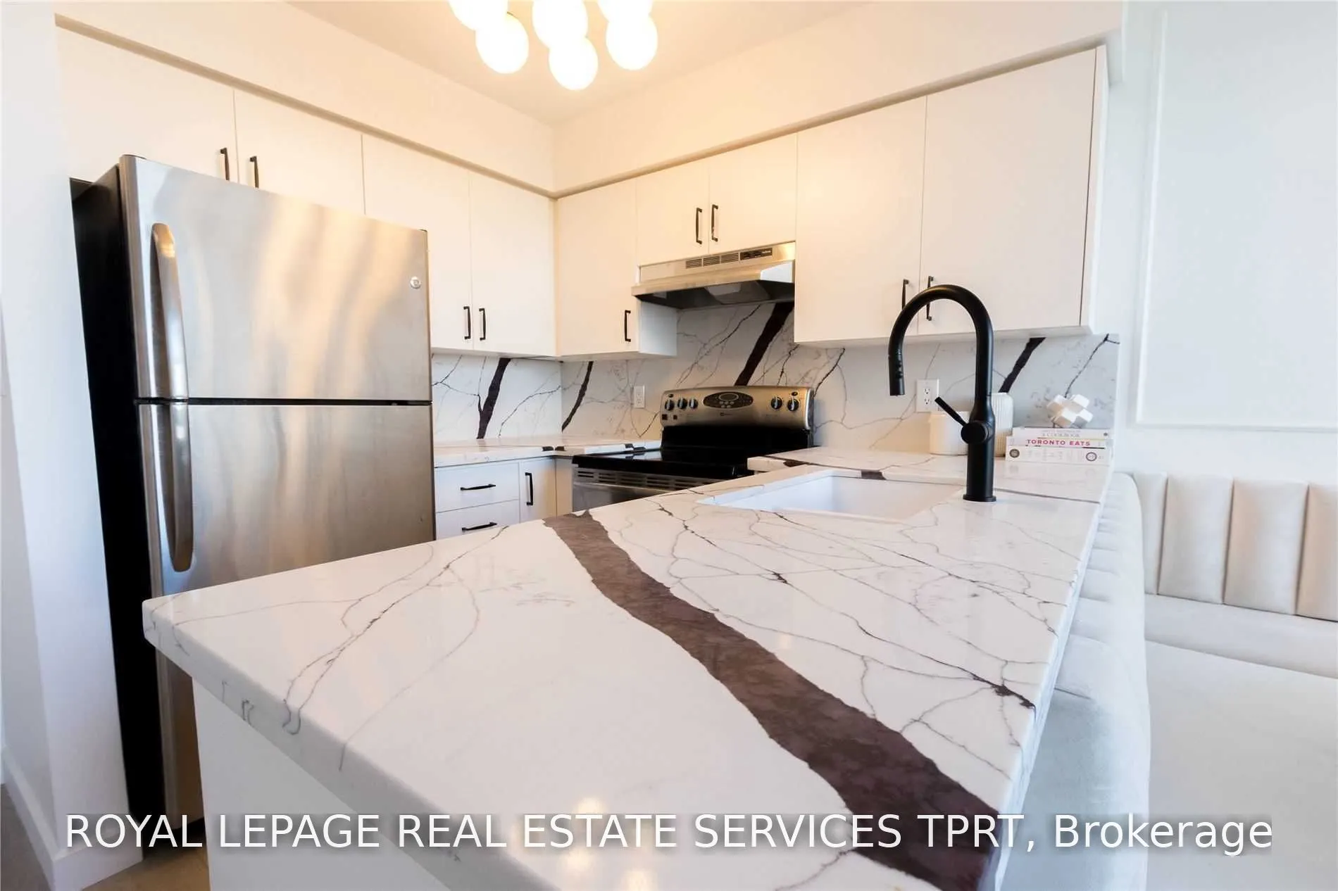250 Manitoba Street #720