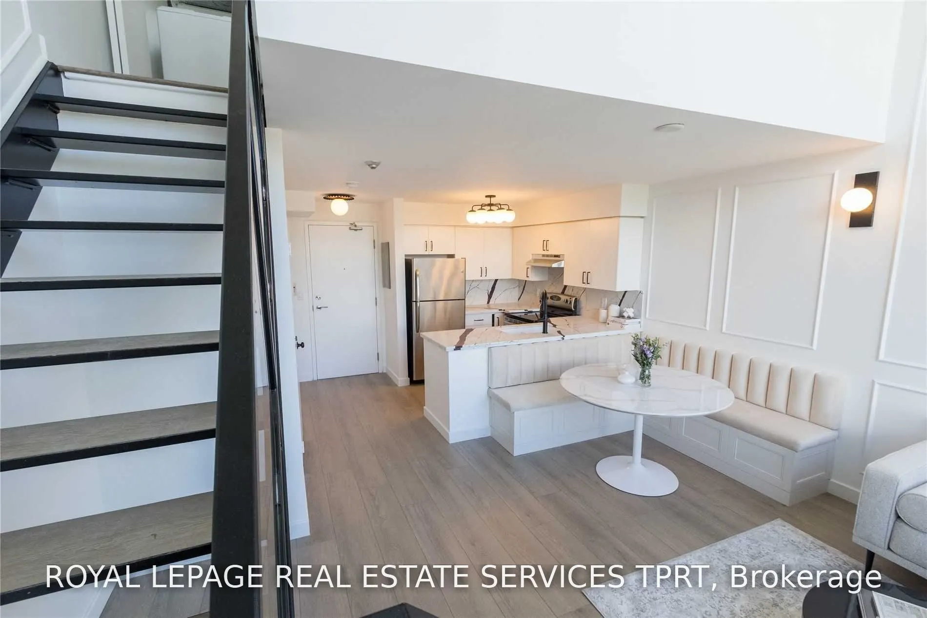 250 Manitoba Street #720