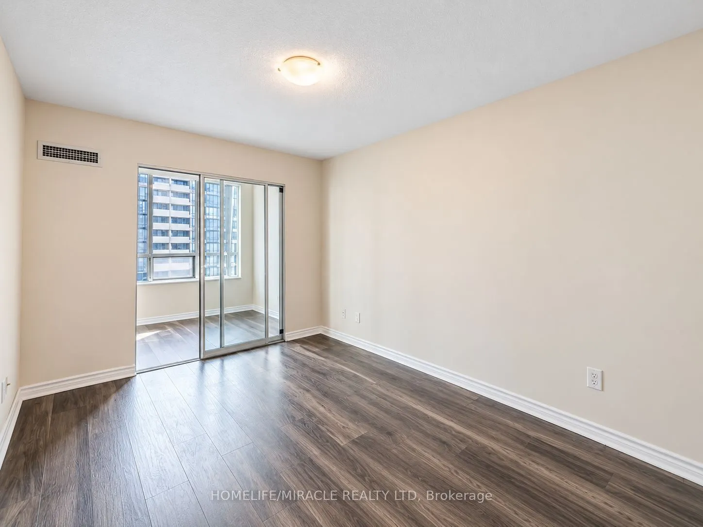 335 Rathburn Road W #1510