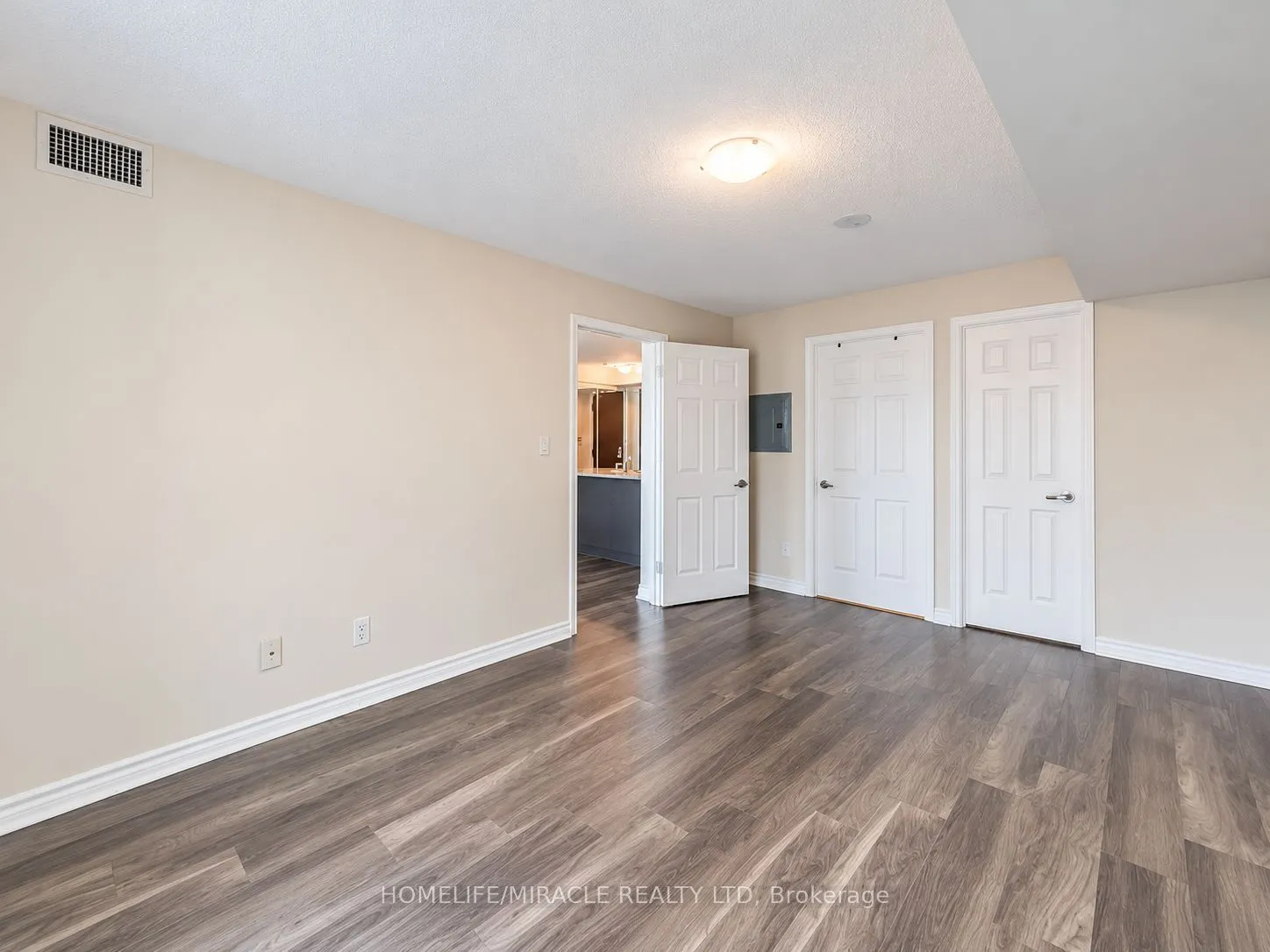 335 Rathburn Road W #1510