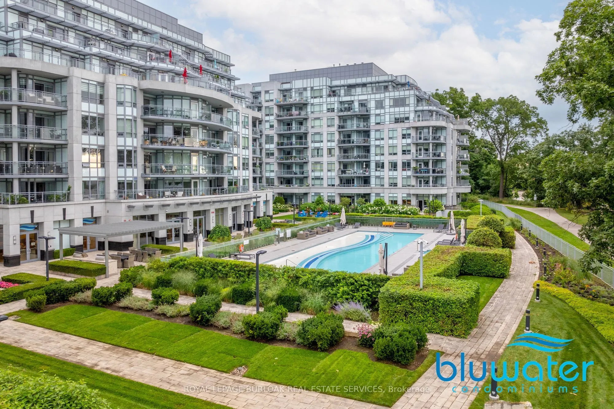 3500 Lakeshore Road W #711