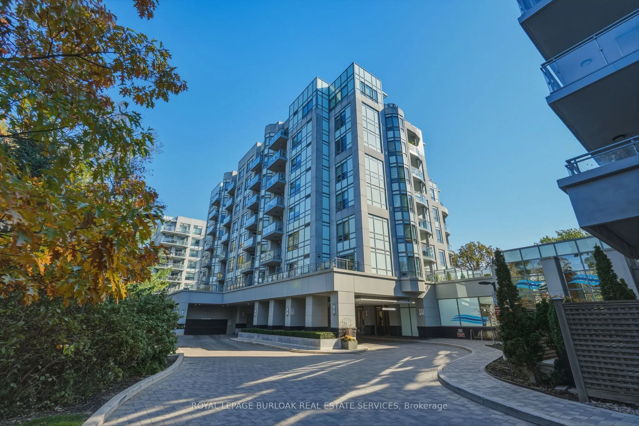 3500 Lakeshore Road W #711