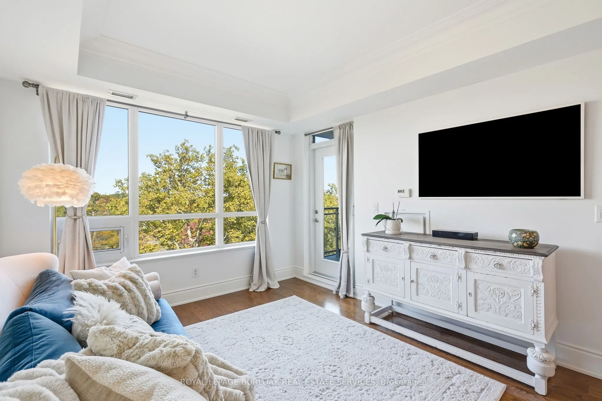 3500 Lakeshore Road W #711