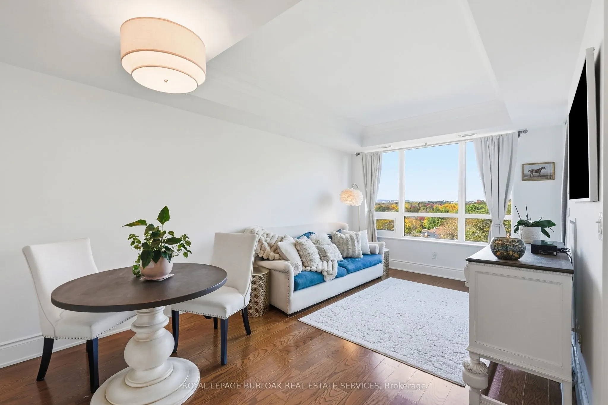 3500 Lakeshore Road W #711