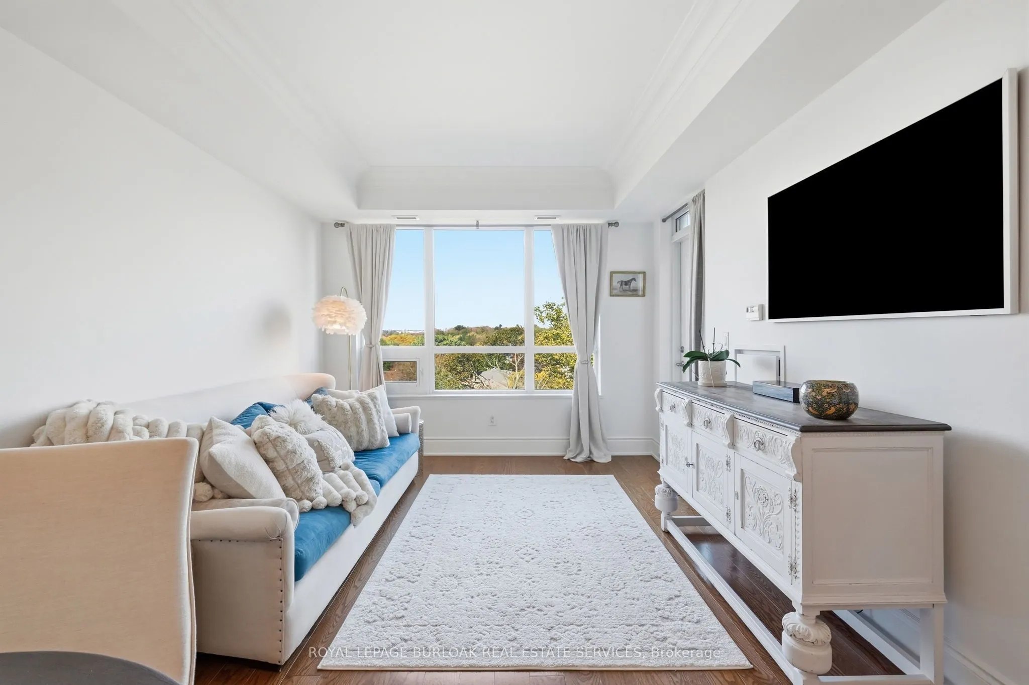 3500 Lakeshore Road W #711