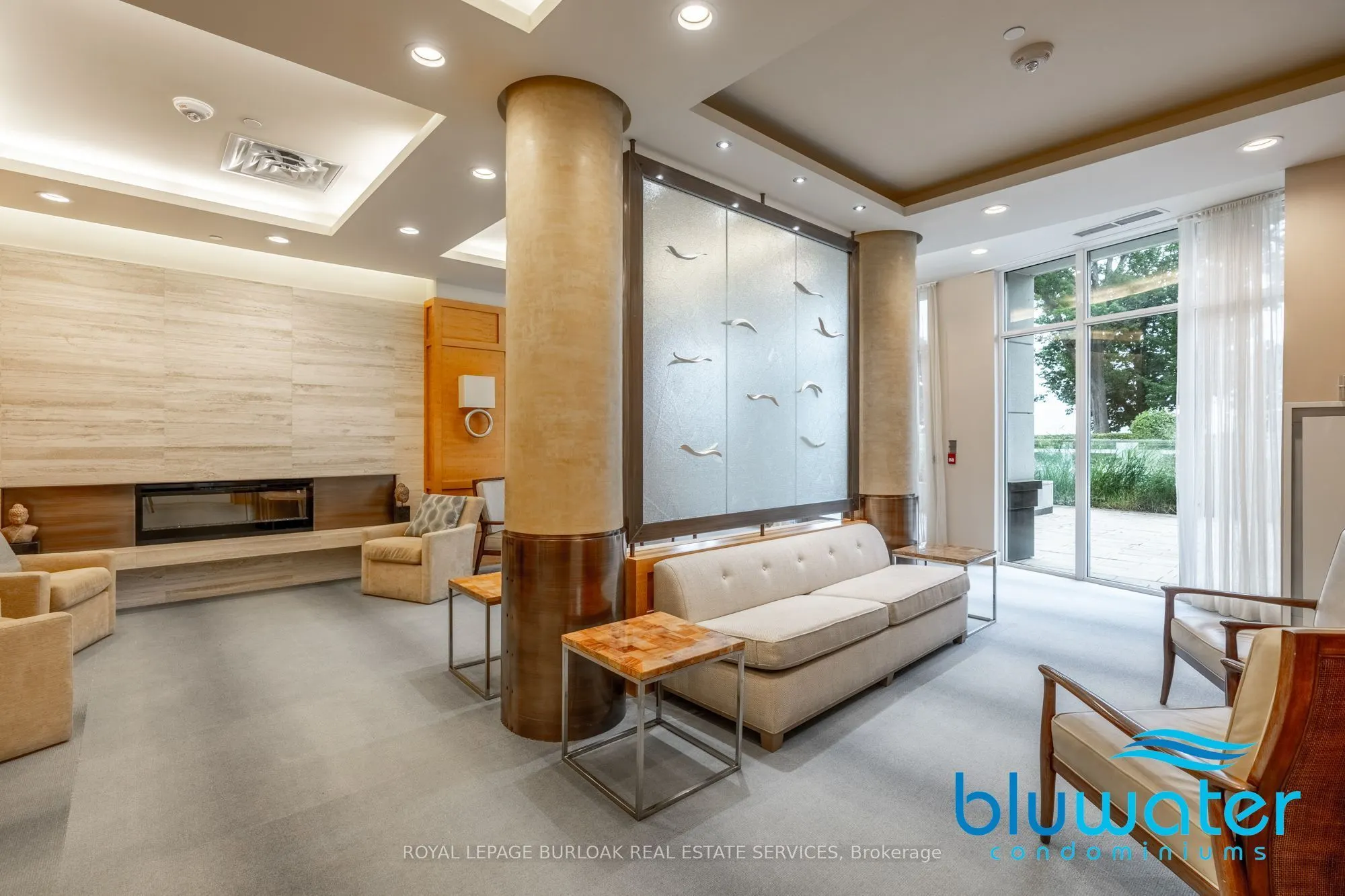 3500 Lakeshore Road W #711
