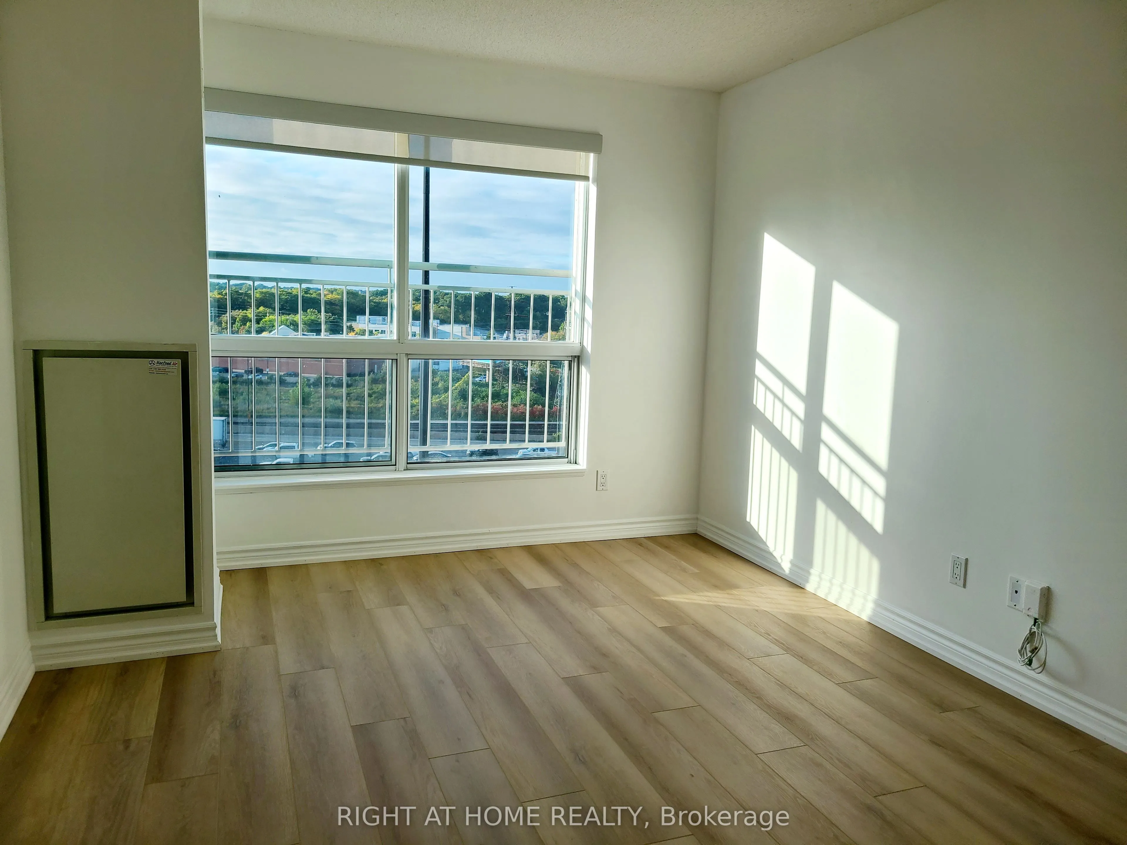 2111 Lake Shore Boulevard W #1008
