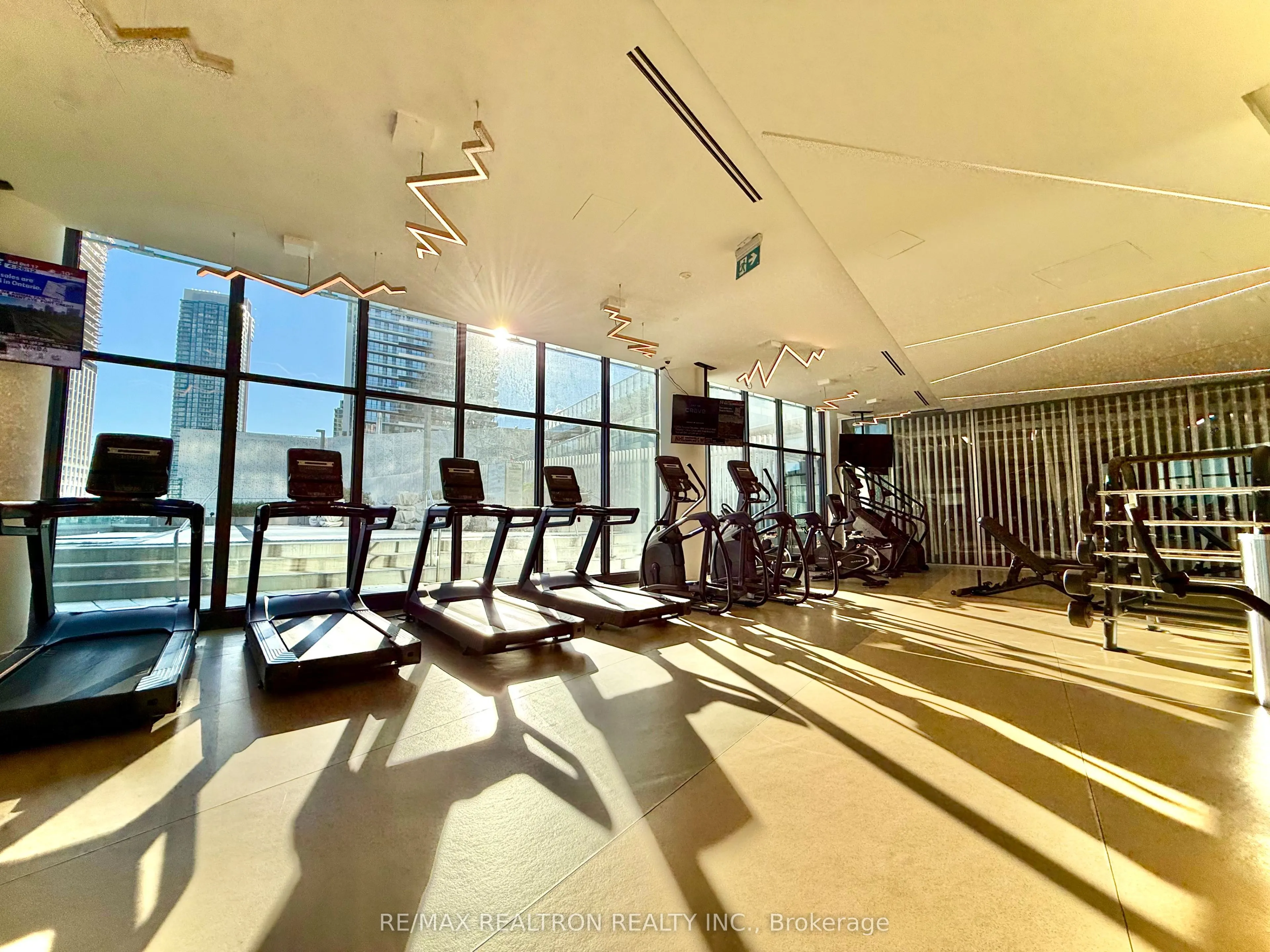3900 Confederation Parkway #1411
