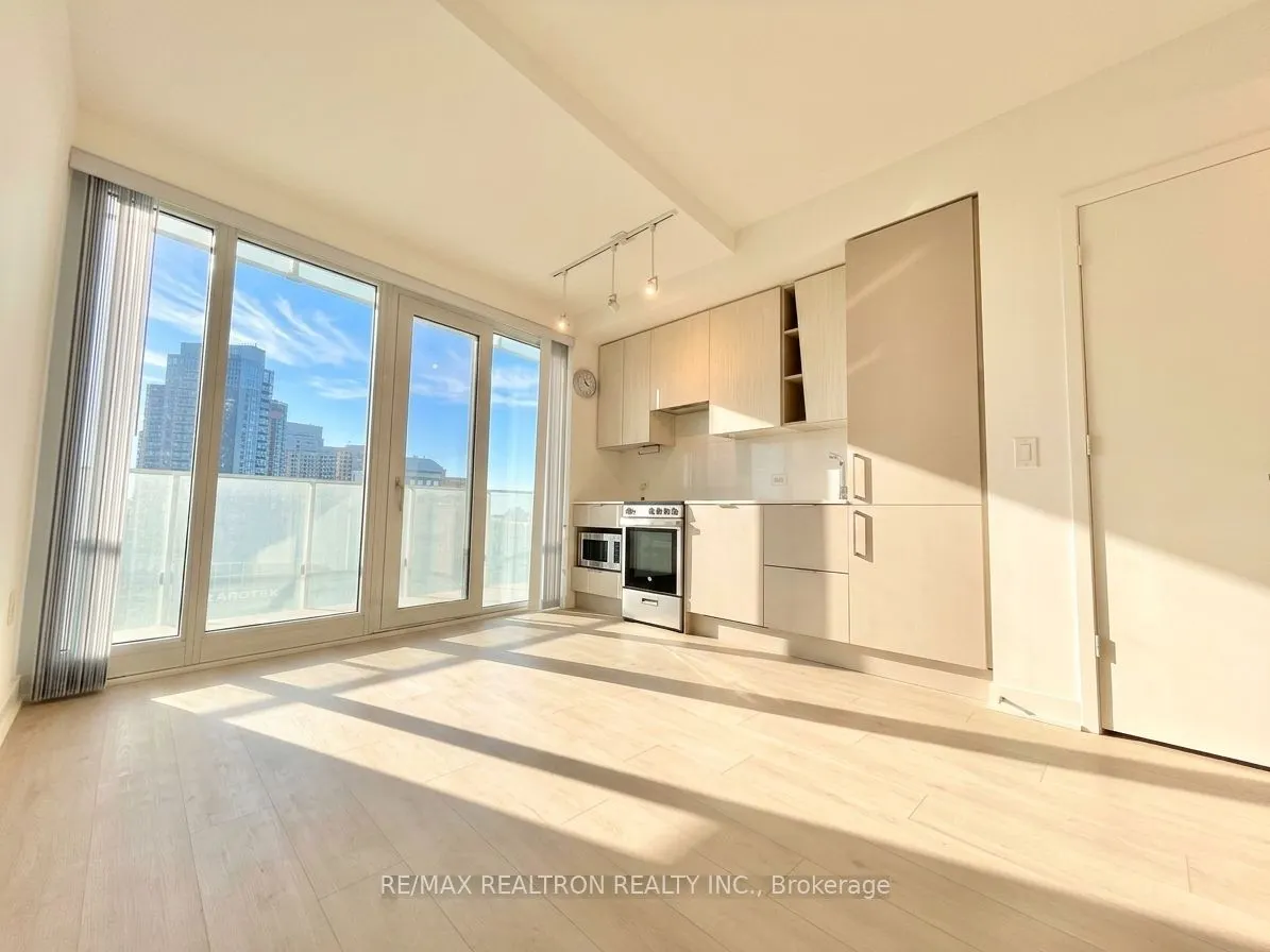 3900 Confederation Parkway #1411