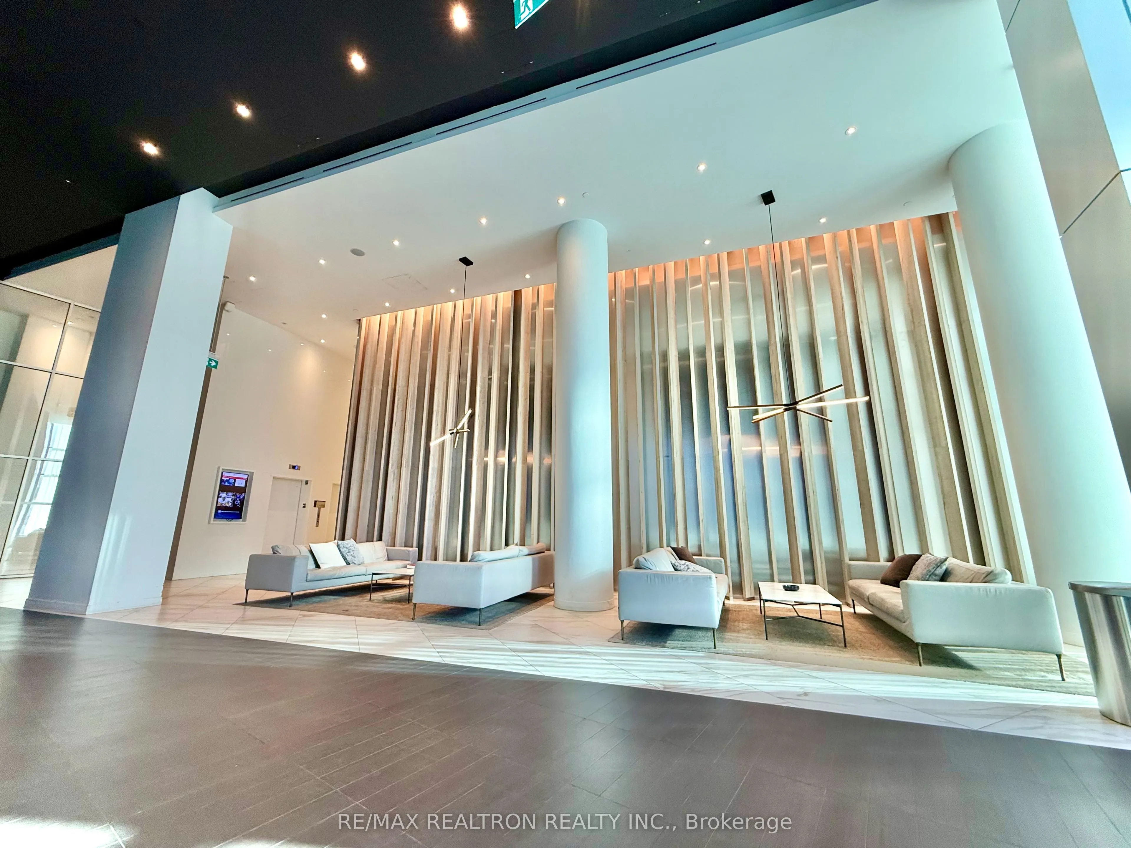 3900 Confederation Parkway #1411