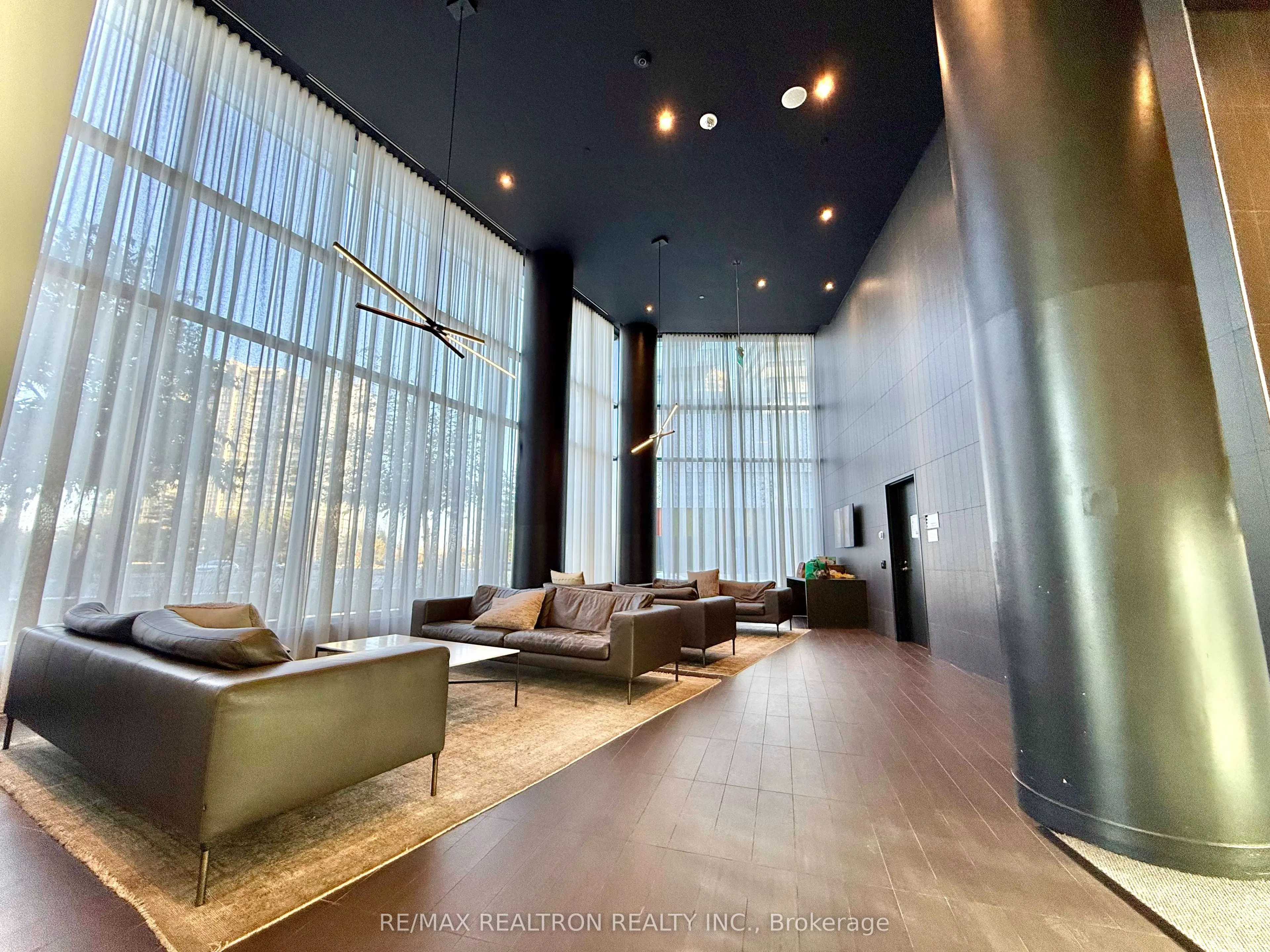 3900 Confederation Parkway #1411