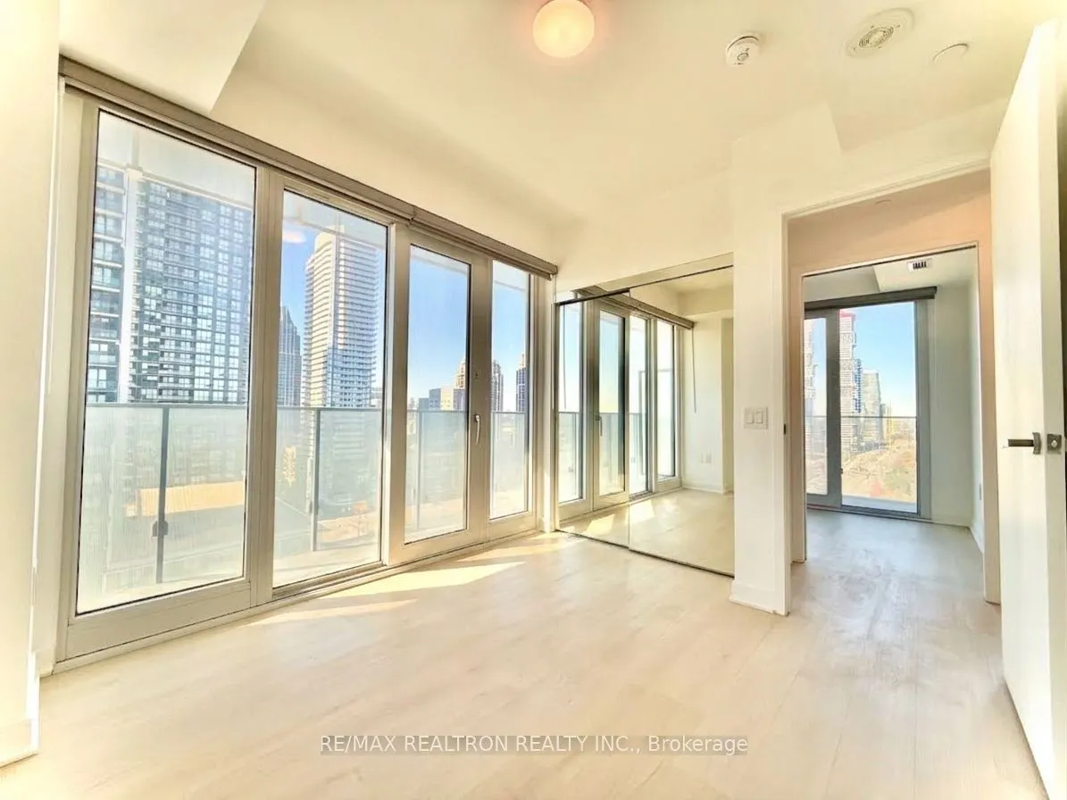 3900 Confederation Parkway #1411