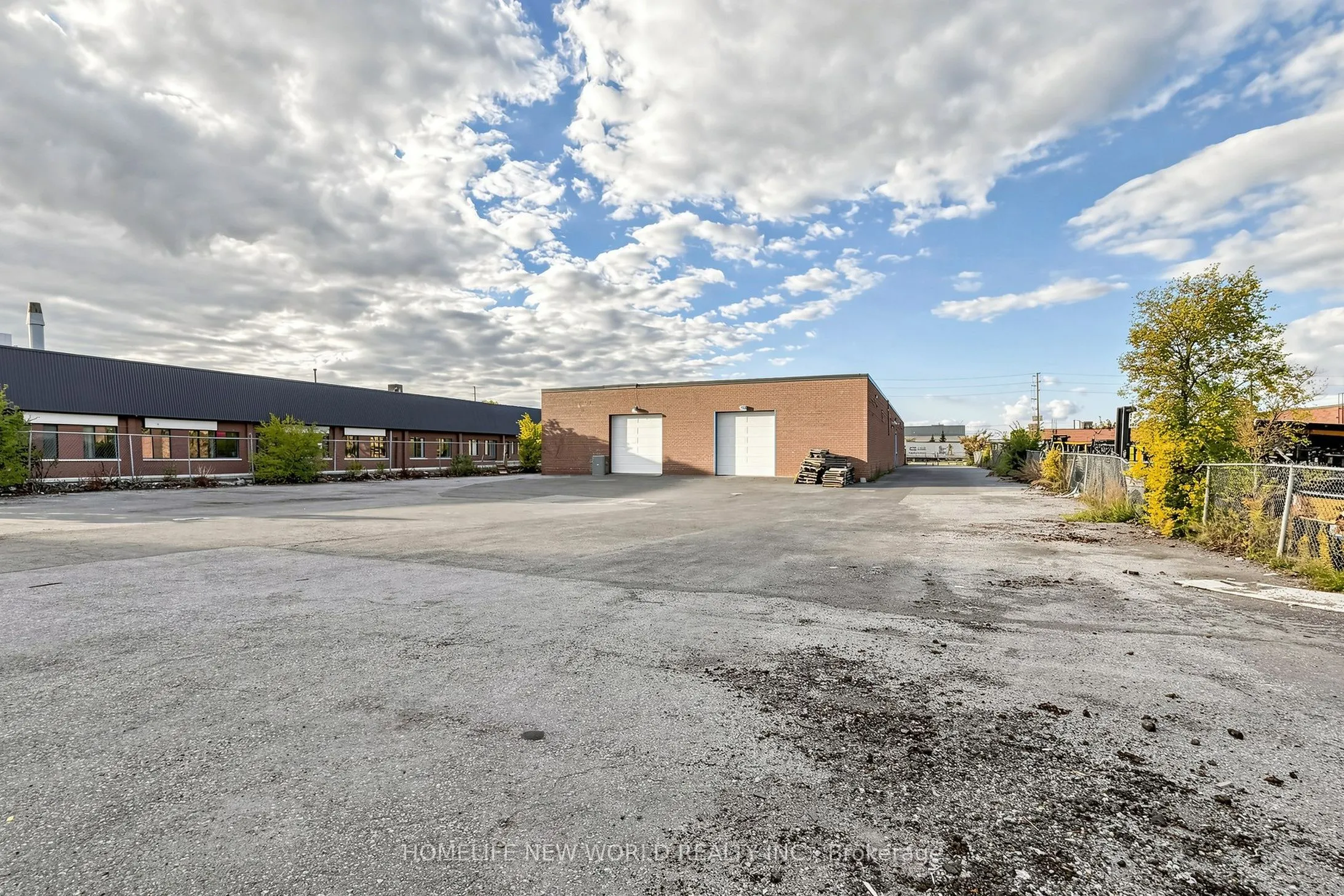 221 Advance Boulevard